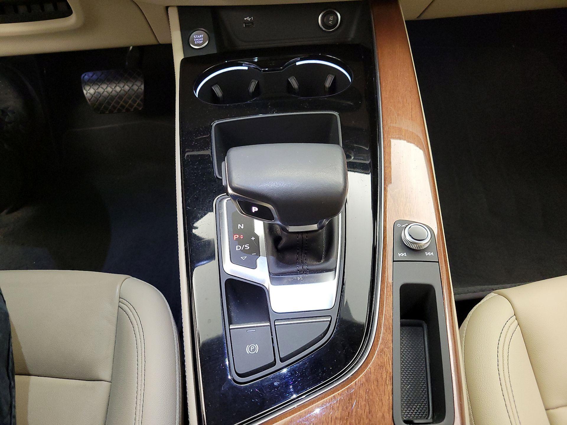 Thumbnail: 2023 Audi A4 - 17