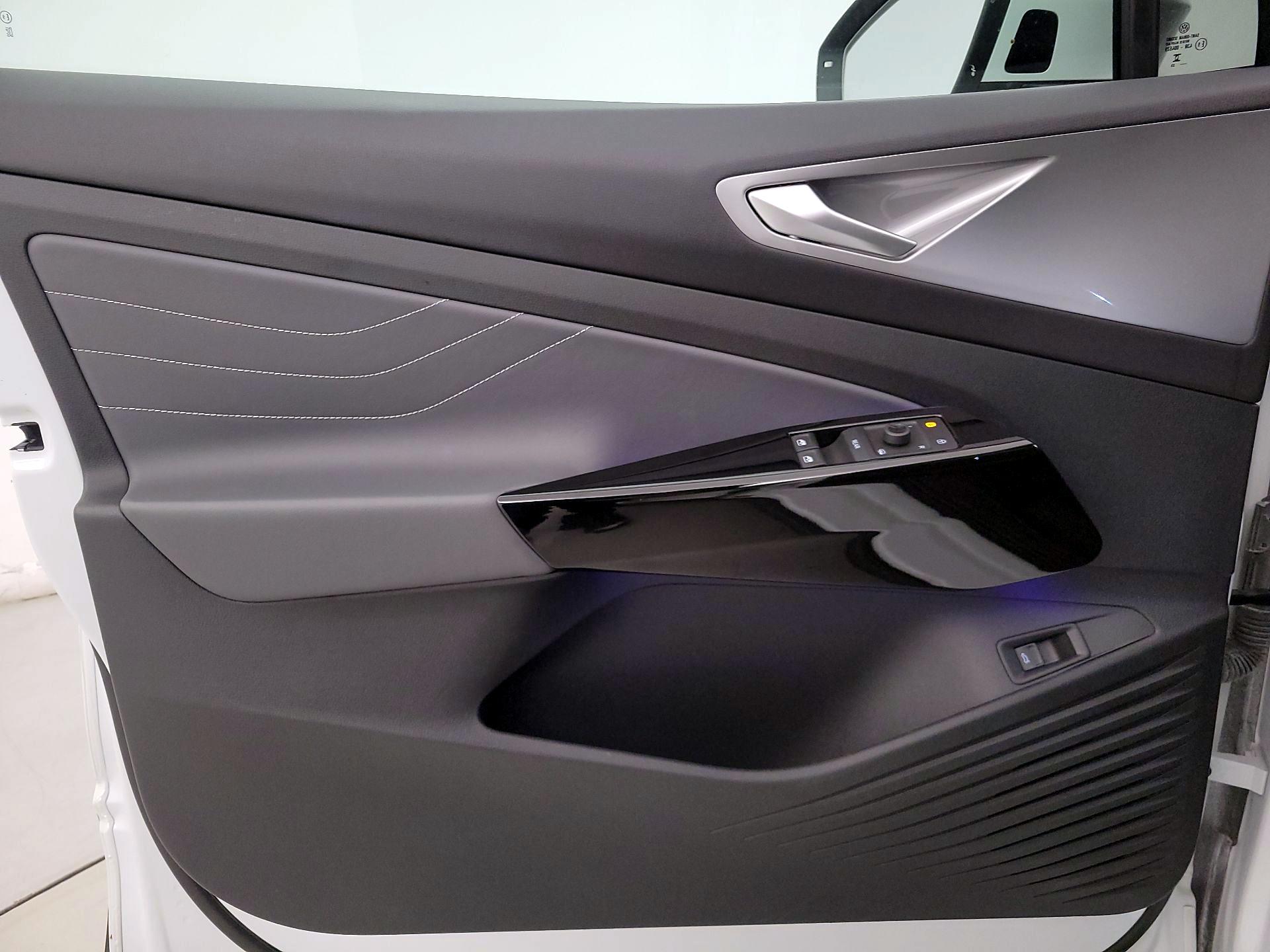 Thumbnail: 2023 Volkswagen ID.4 - 12