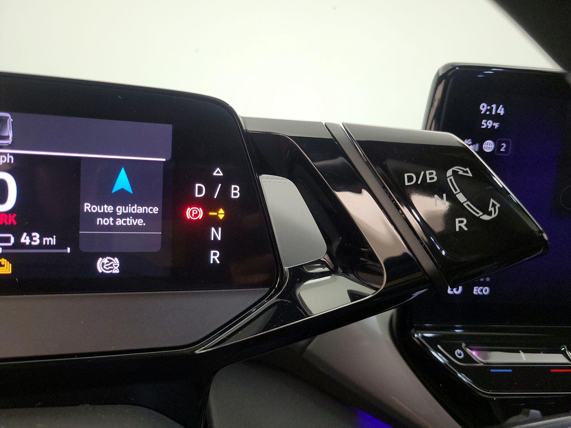 Thumbnail: 2023 Volkswagen ID.4 - 18