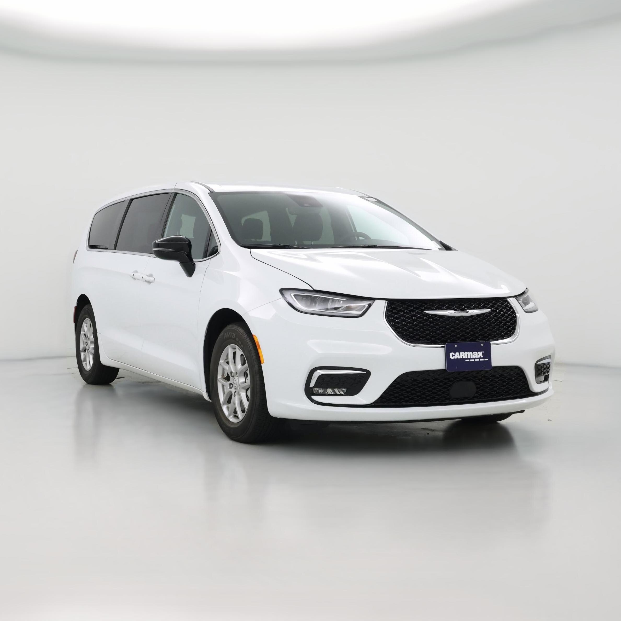 Thumbnail: 2026 Chrysler Pacifica - 1