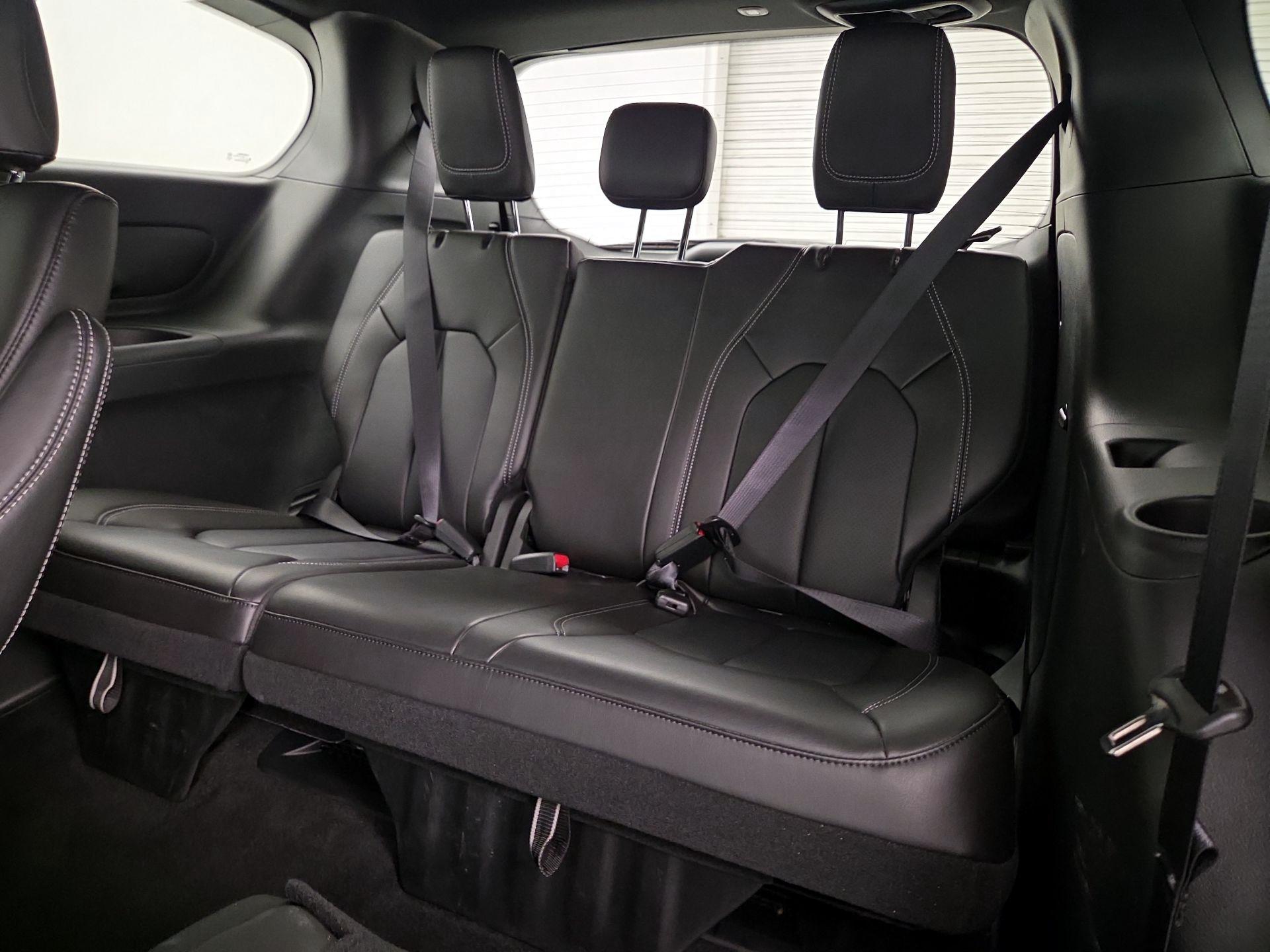 Thumbnail: 2026 Chrysler Pacifica - 20