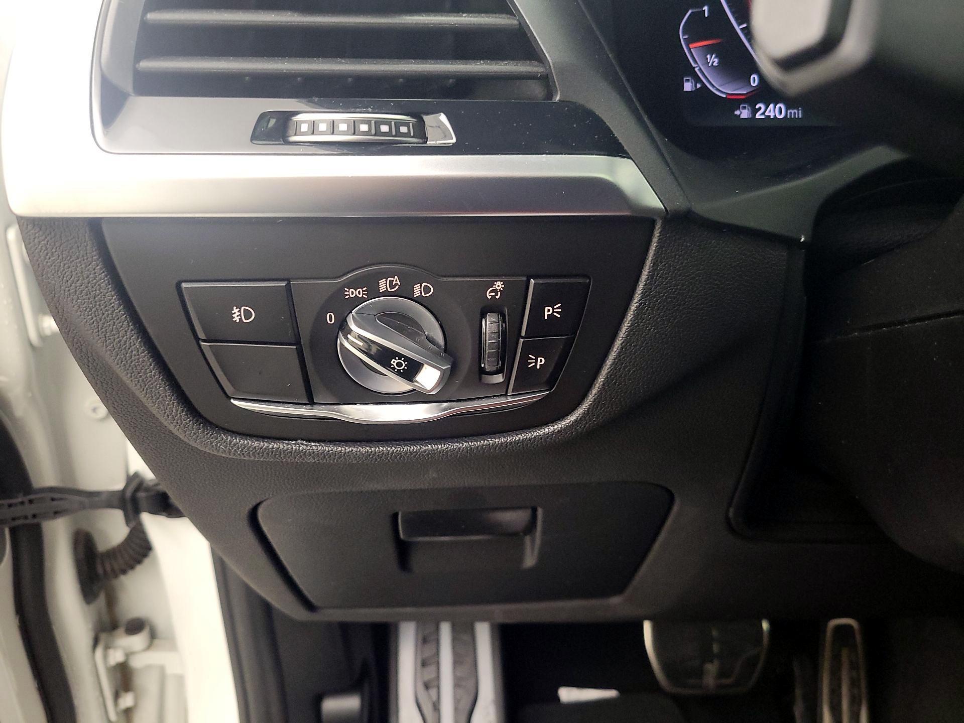 Thumbnail: 2020 BMW X4 - 13