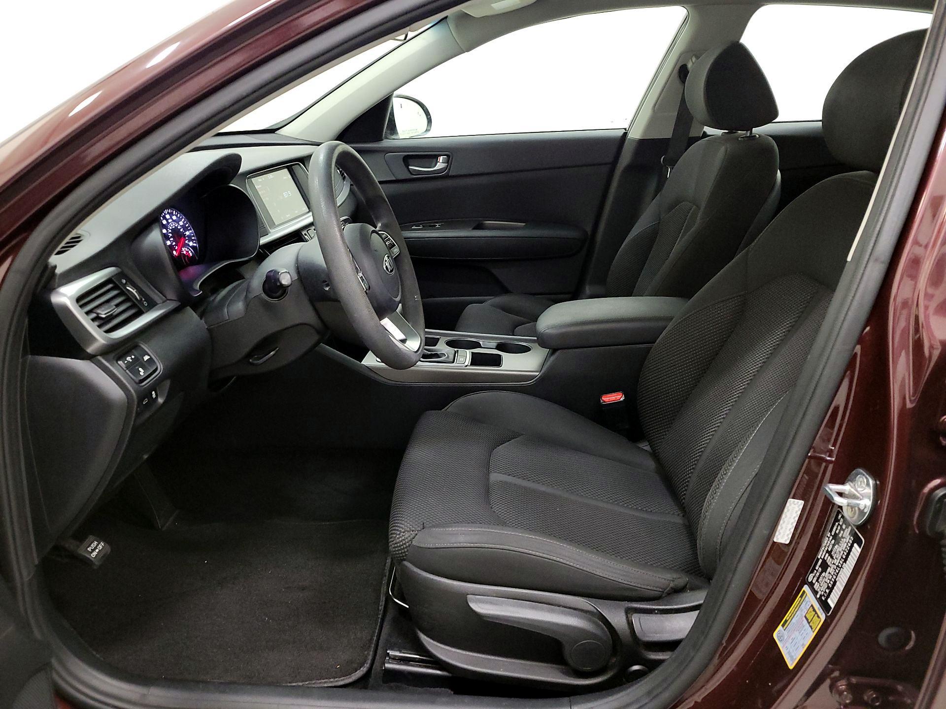 Thumbnail: 2020 Kia Optima - 11