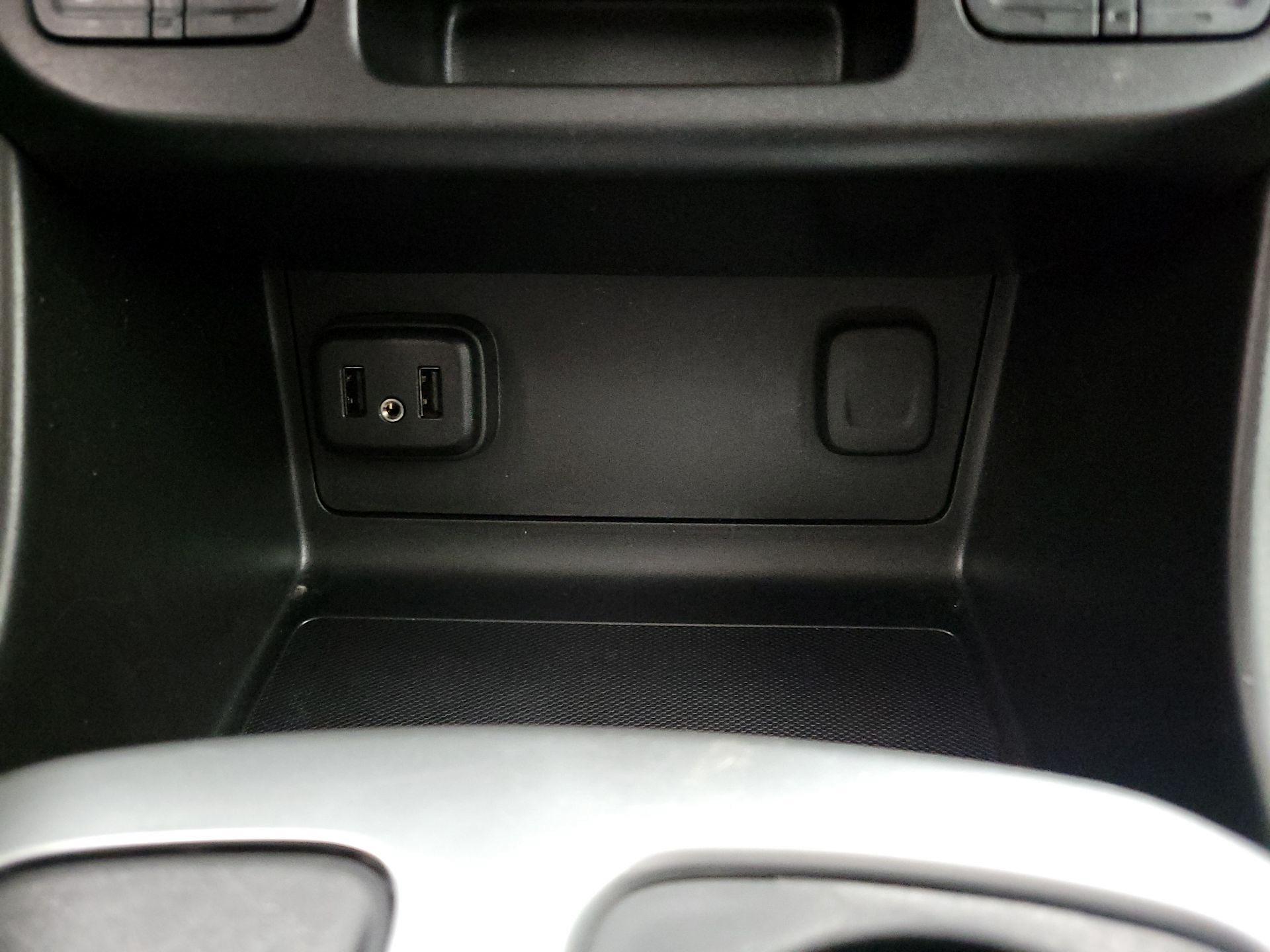 Thumbnail: 2022 Chevrolet Colorado - 18