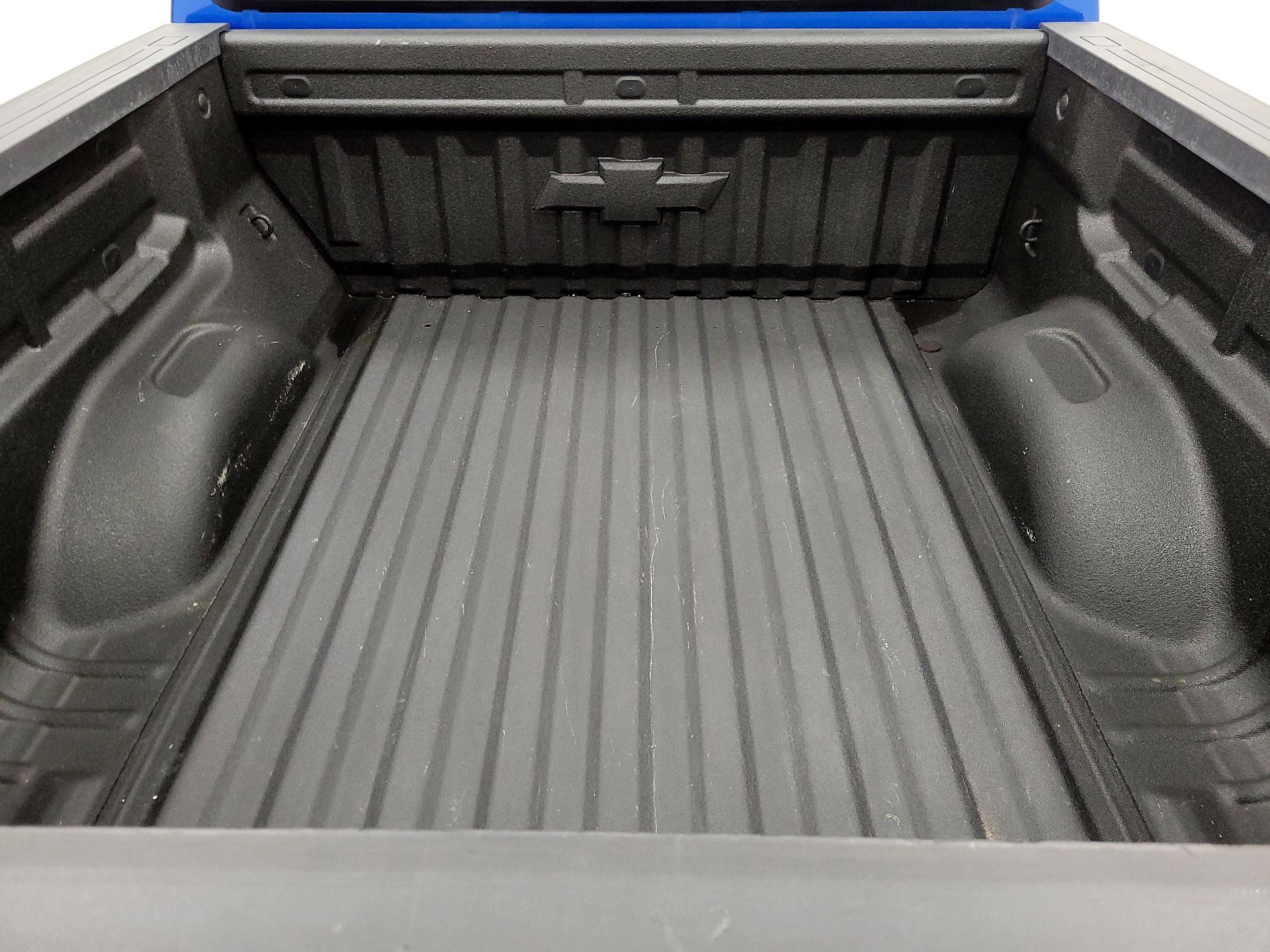 Thumbnail: 2022 Chevrolet Colorado - 20