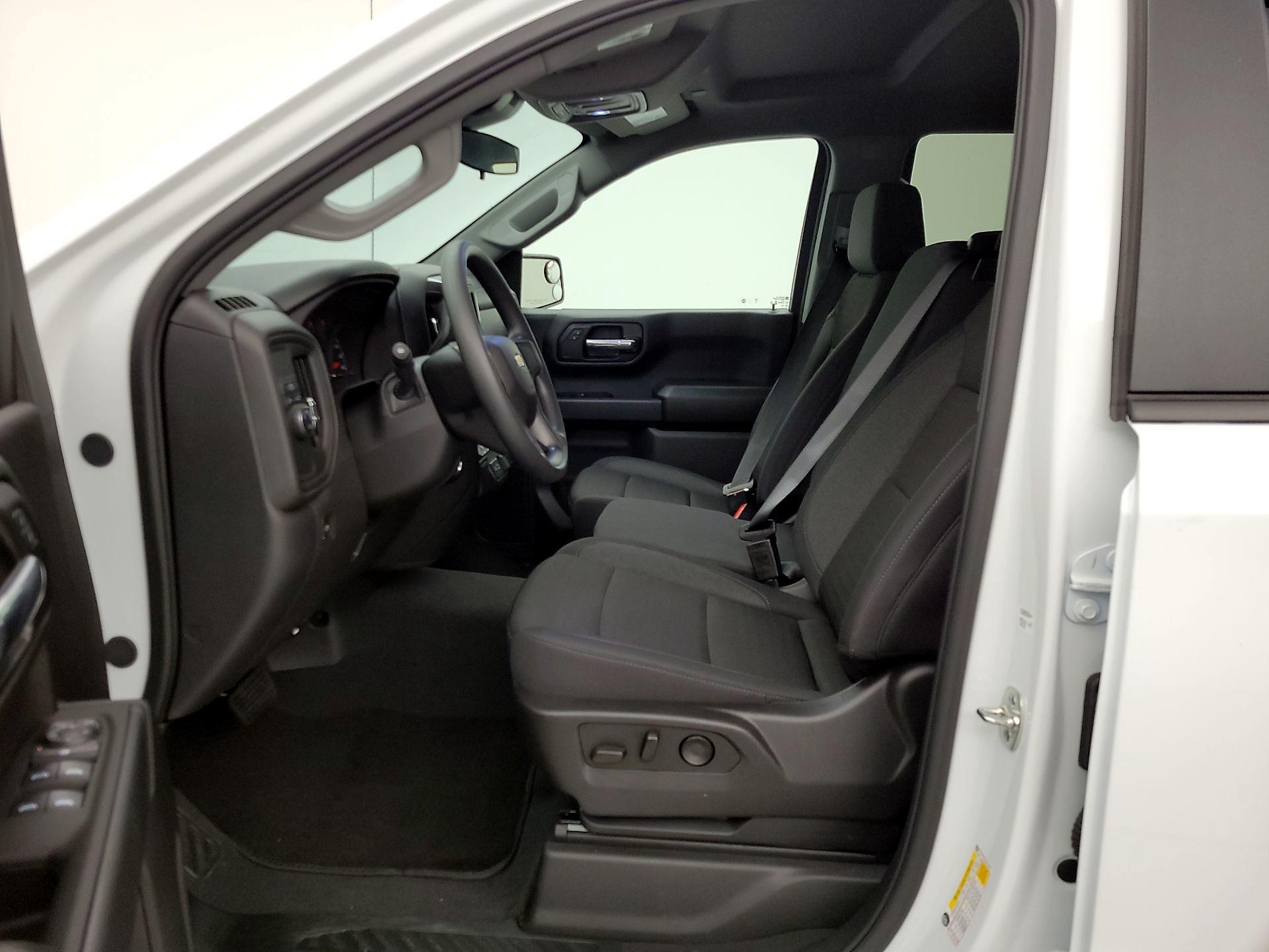 Thumbnail: 2025 Chevrolet Silverado 1500 - 11