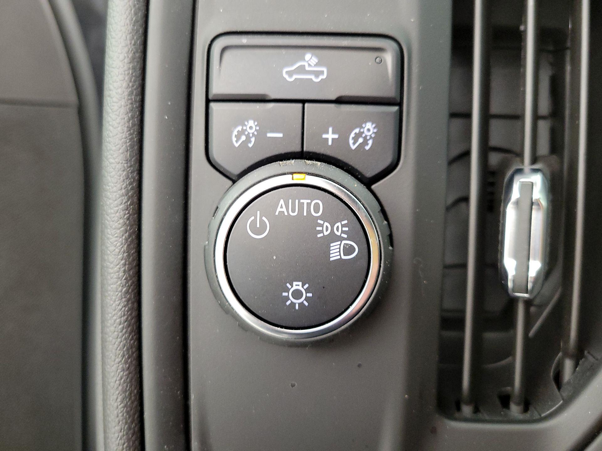 Thumbnail: 2025 Chevrolet Silverado 1500 - 13