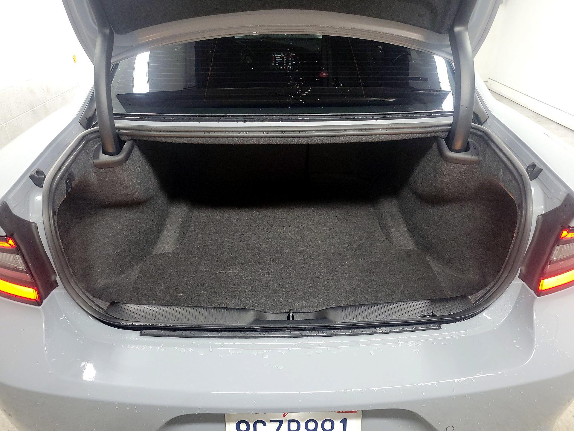 Thumbnail: 2022 Dodge Charger - 18