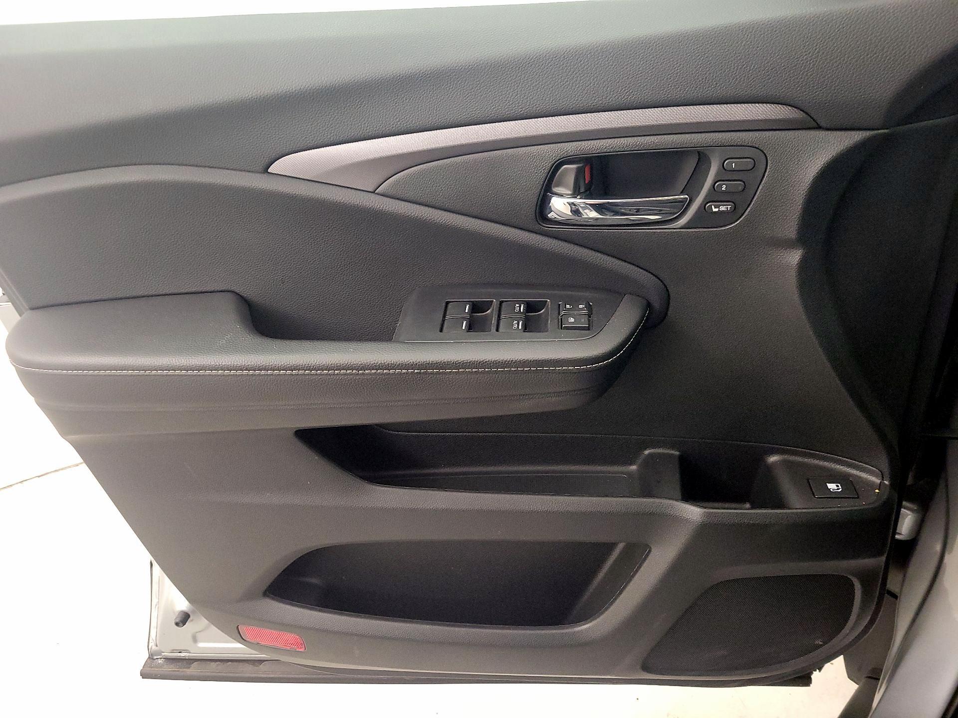 Thumbnail: 2025 Honda Ridgeline - 12