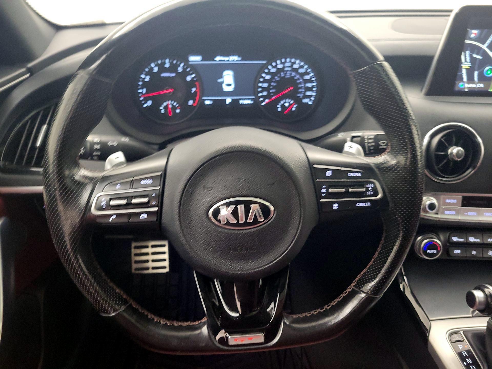 Thumbnail: 2018 Kia Stinger - 10