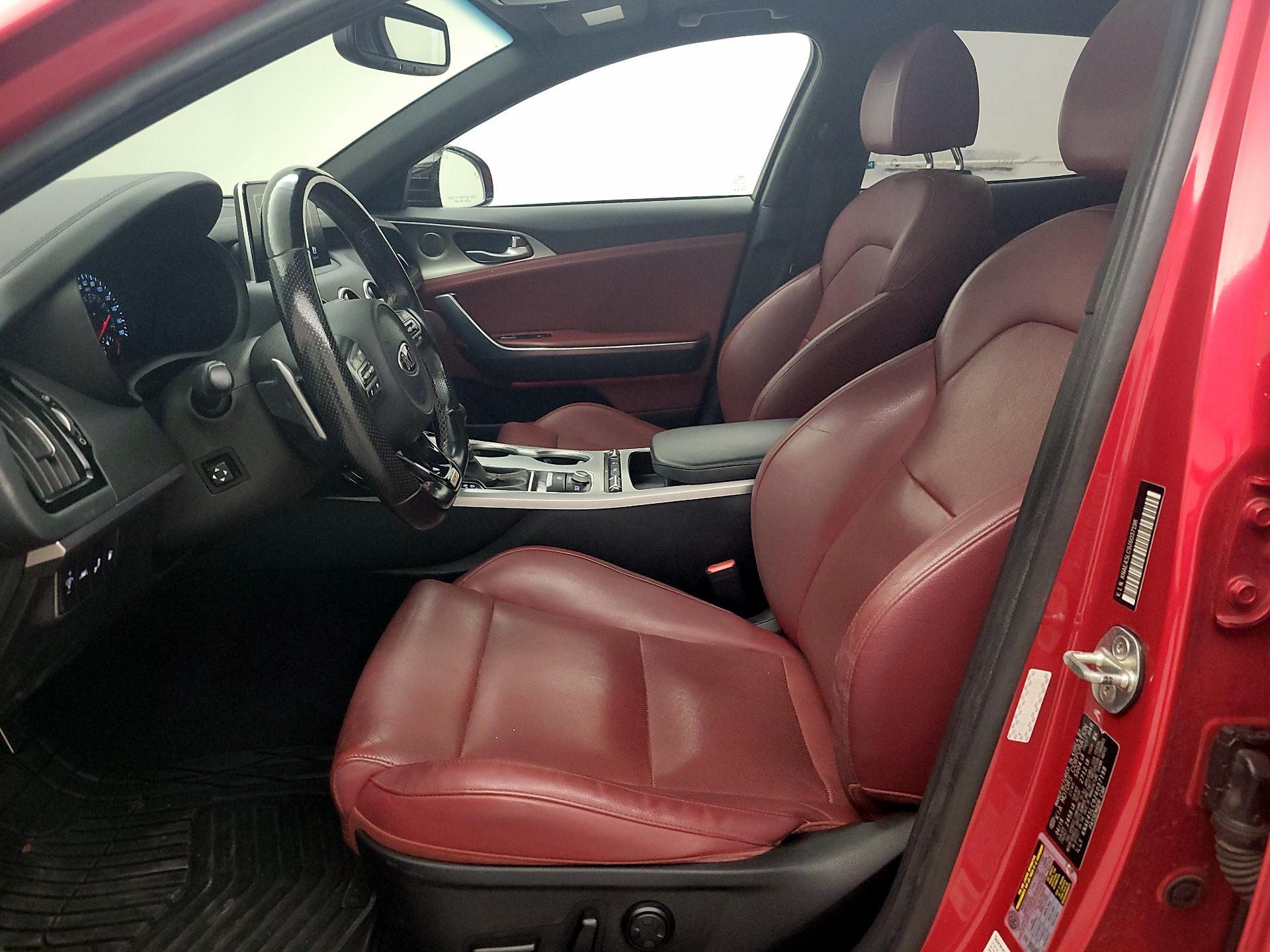 Thumbnail: 2018 Kia Stinger - 11