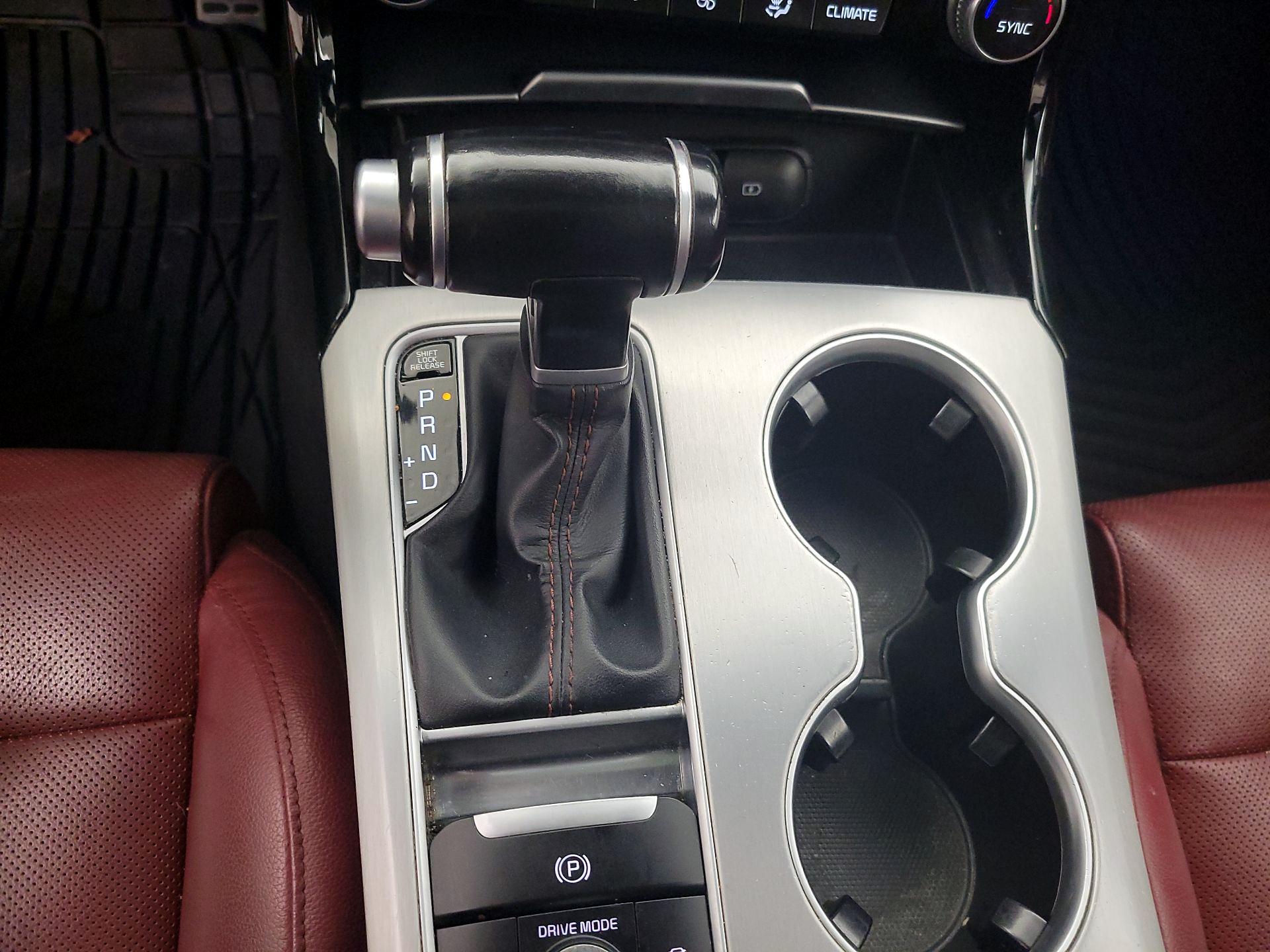 Thumbnail: 2018 Kia Stinger - 18