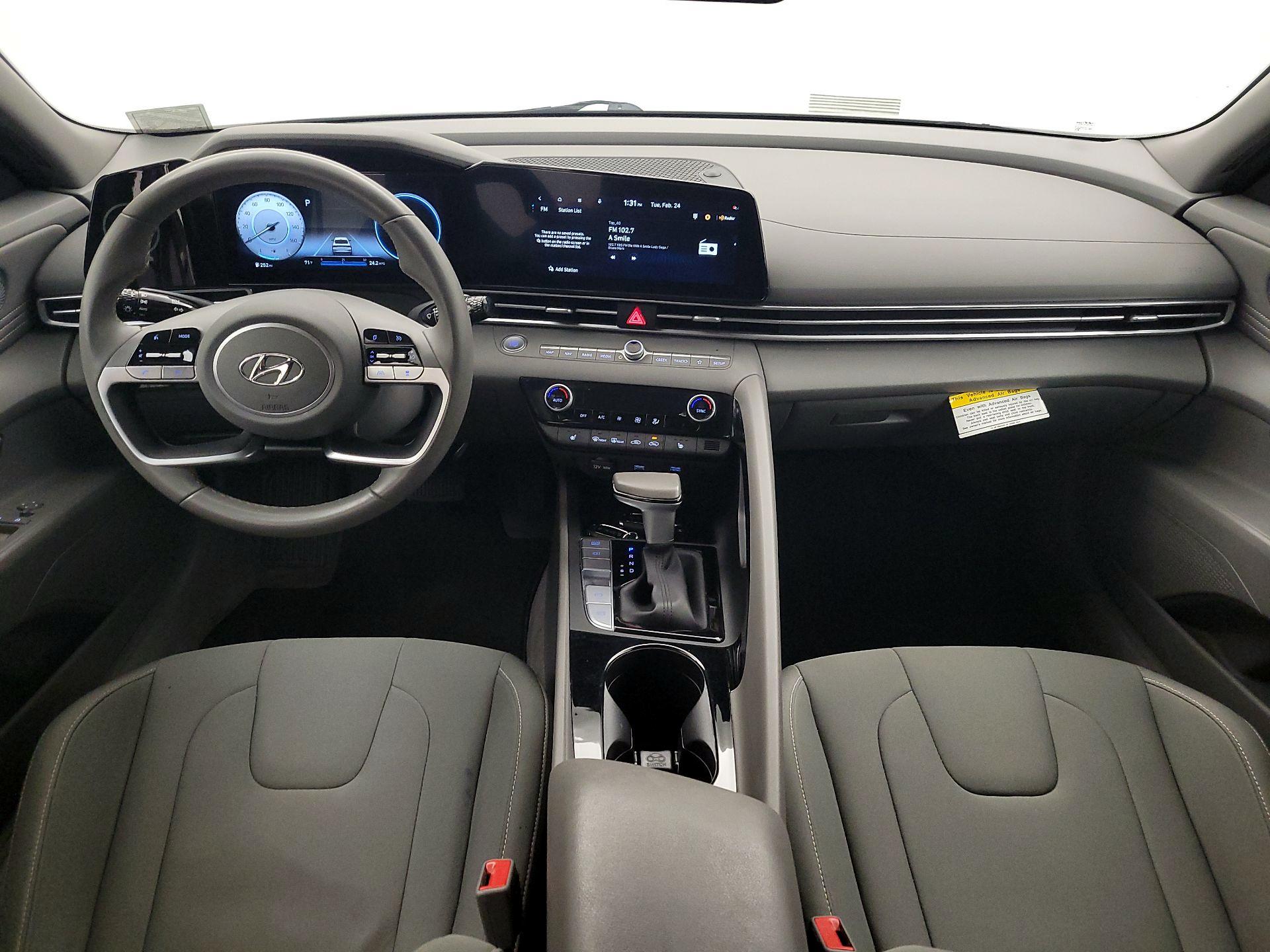 Thumbnail: 2023 Hyundai Elantra - 9