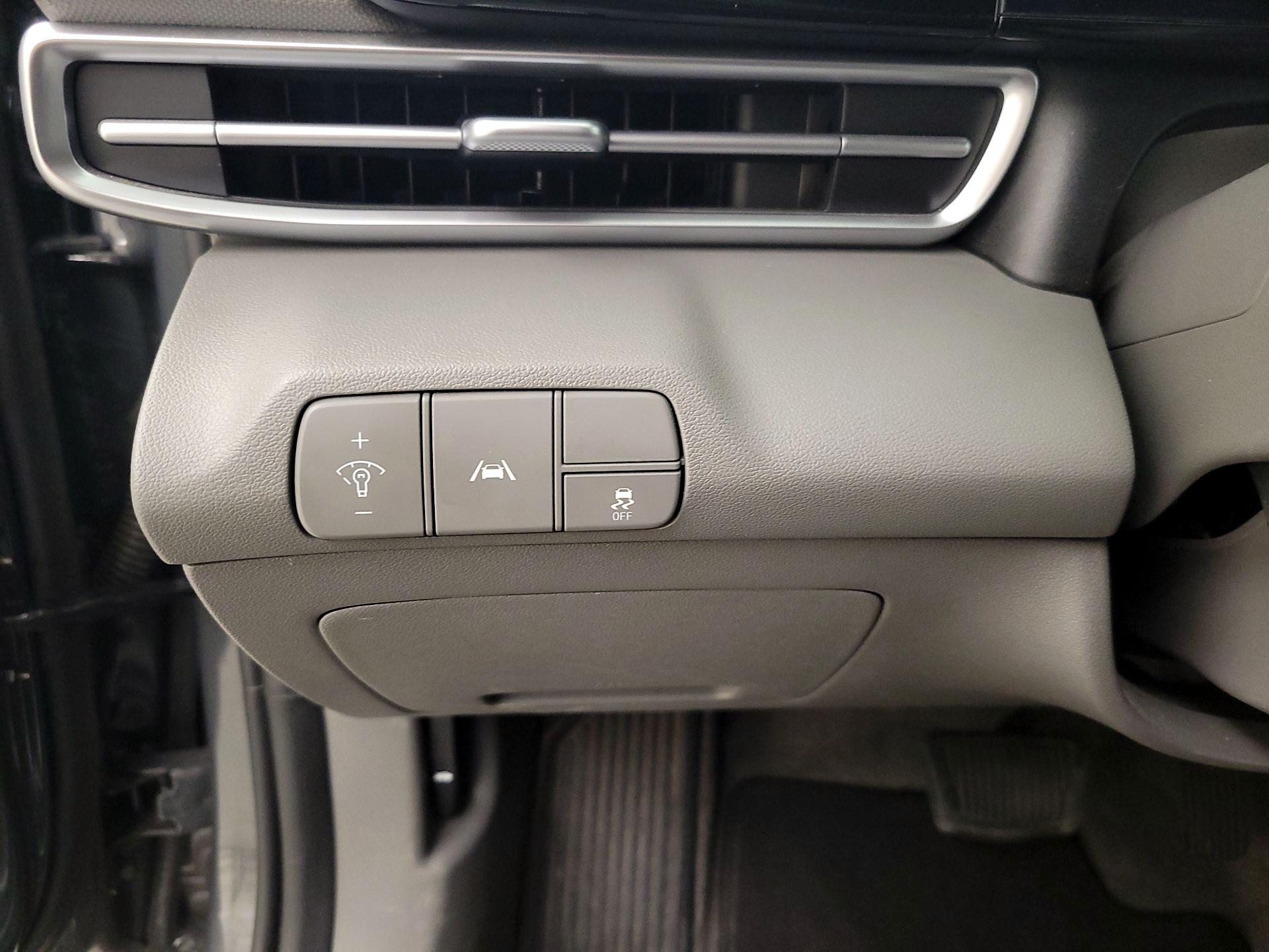 Thumbnail: 2023 Hyundai Elantra - 13