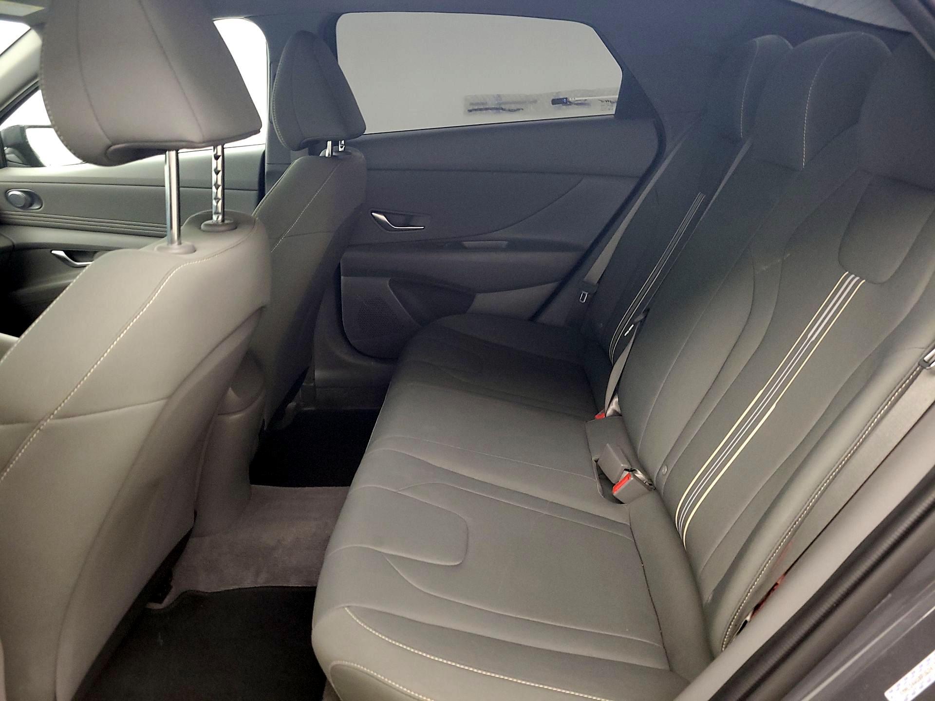 Thumbnail: 2023 Hyundai Elantra - 20