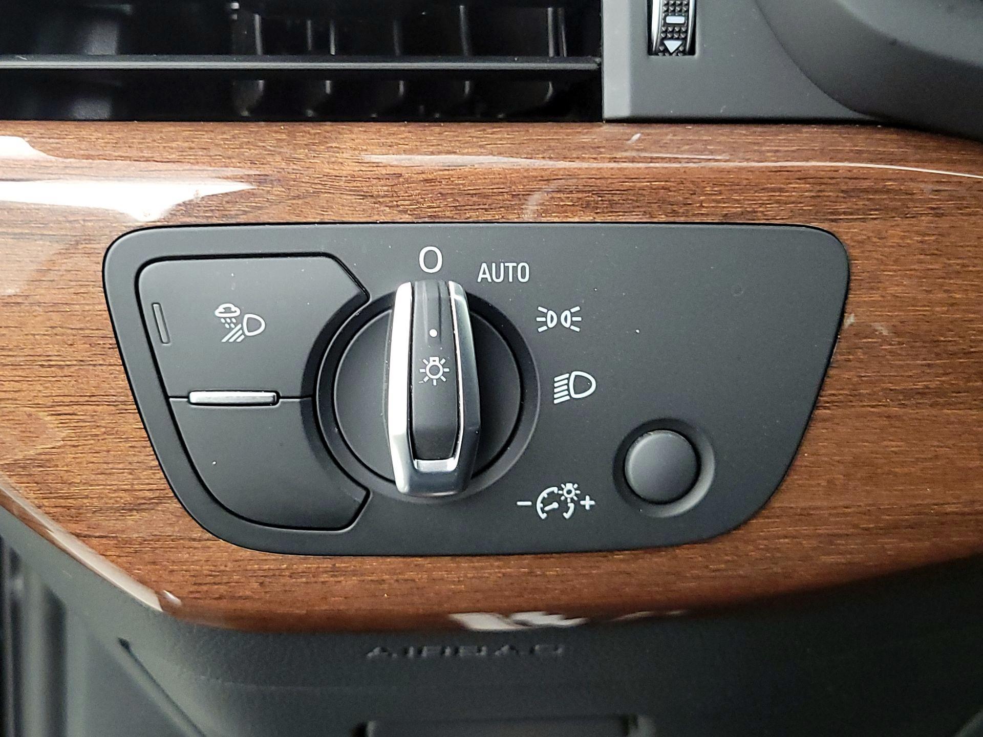 Thumbnail: 2023 Audi A4 - 13