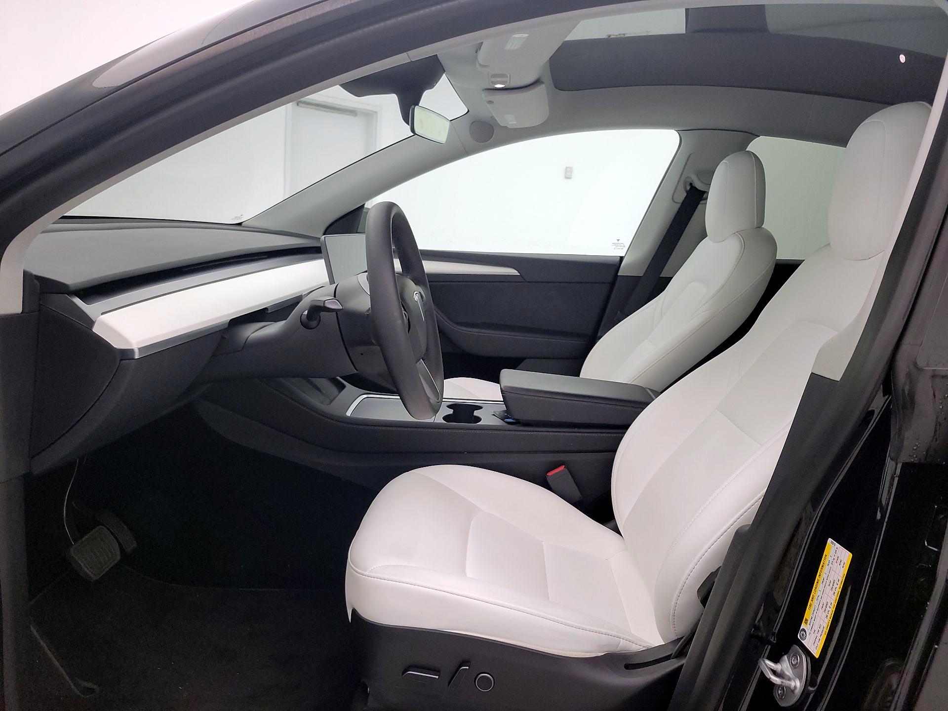 Thumbnail: 2023 Tesla Model Y - 11