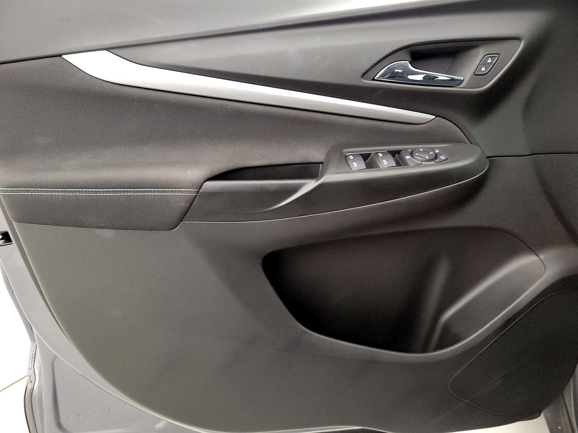 Thumbnail: 2022 Chevrolet Bolt EUV - 12