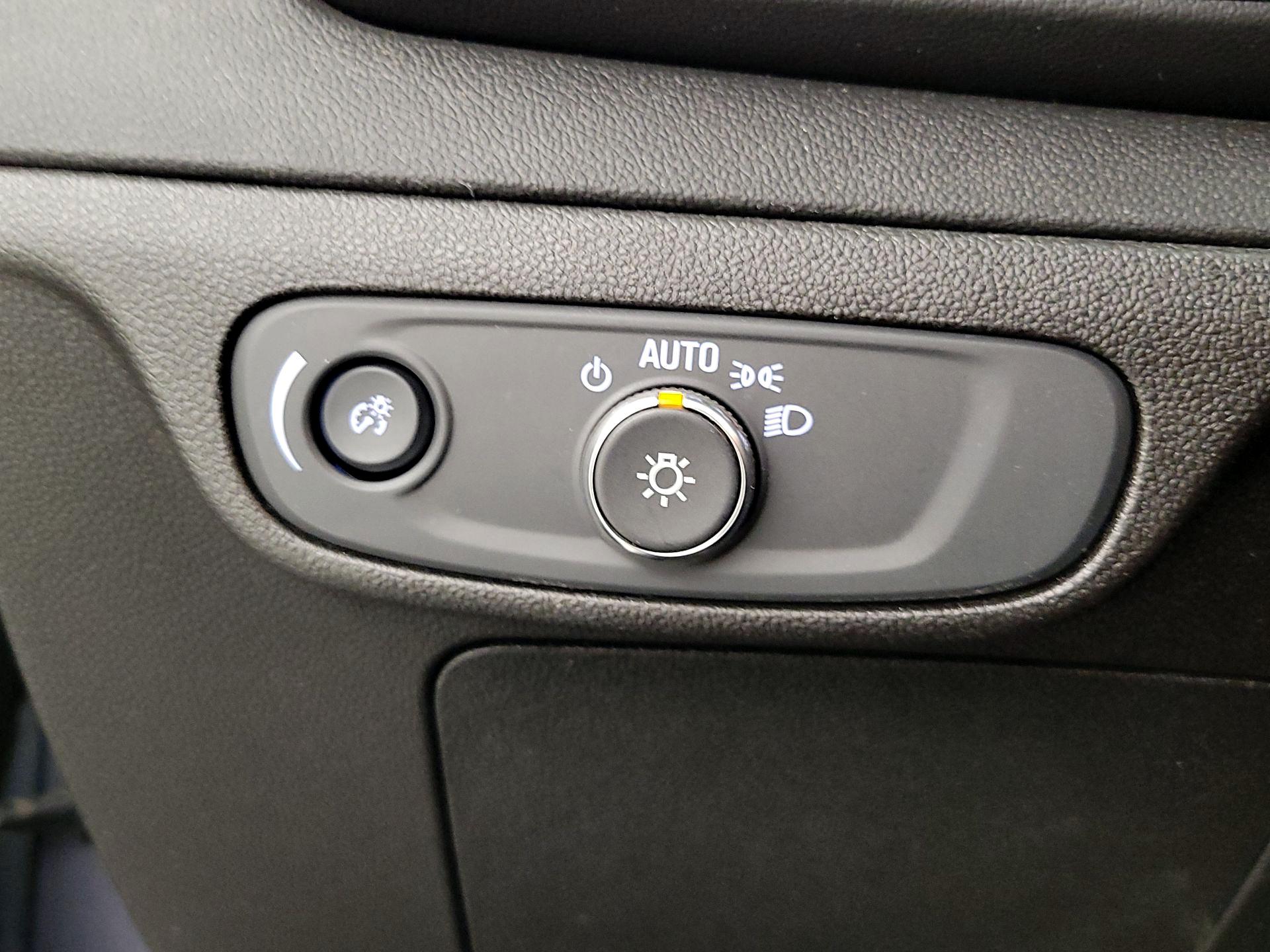 Thumbnail: 2022 Chevrolet Bolt EUV - 13