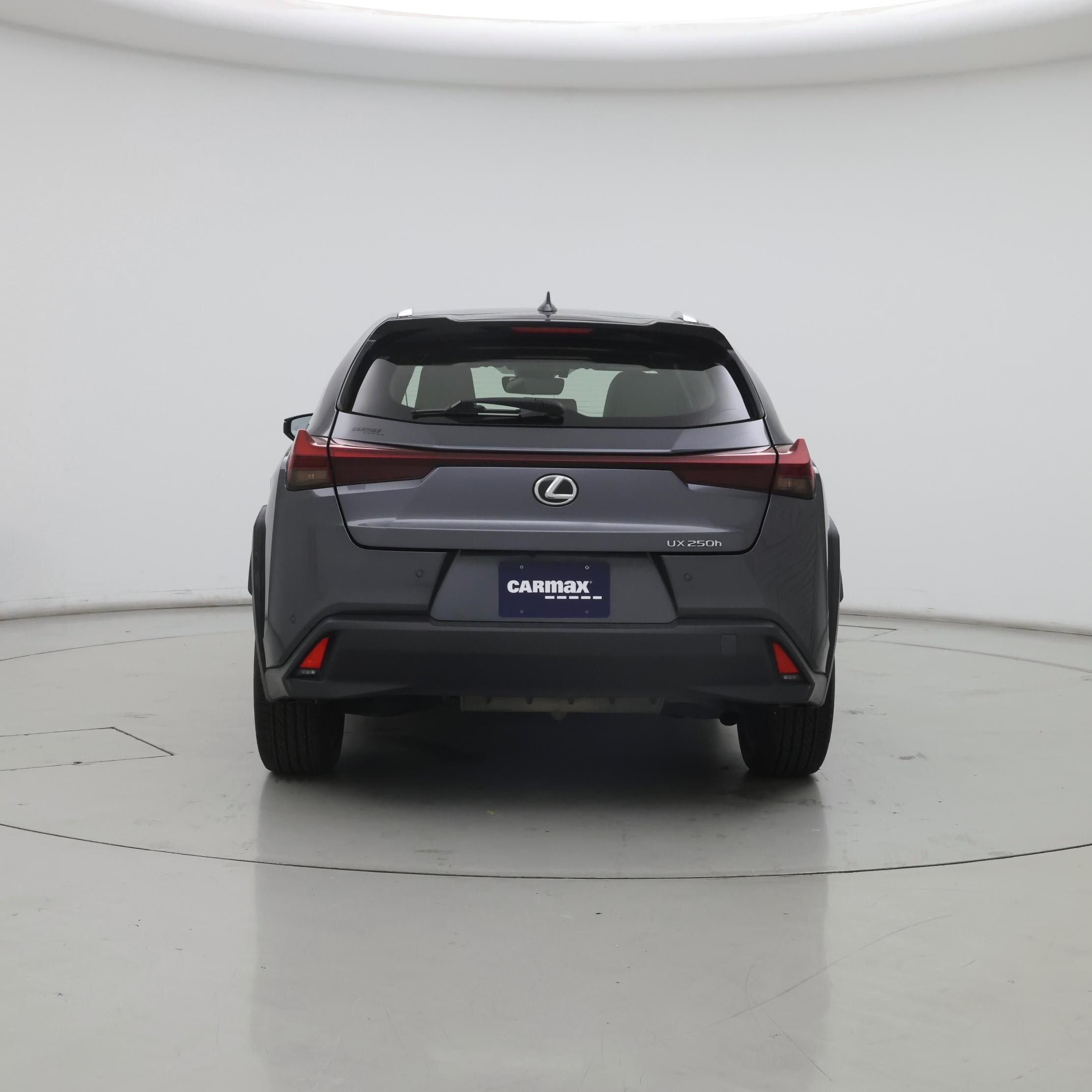 Thumbnail: 2023 Lexus UX - 6