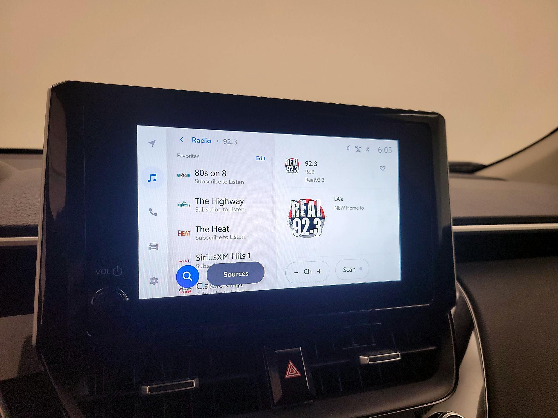 Thumbnail: 2025 Toyota Corolla Cross - 15