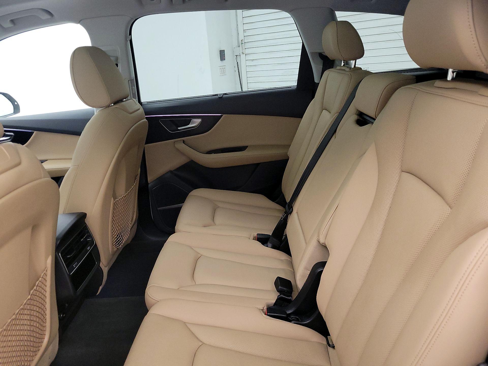 Thumbnail: 2023 Audi Q7 - 20