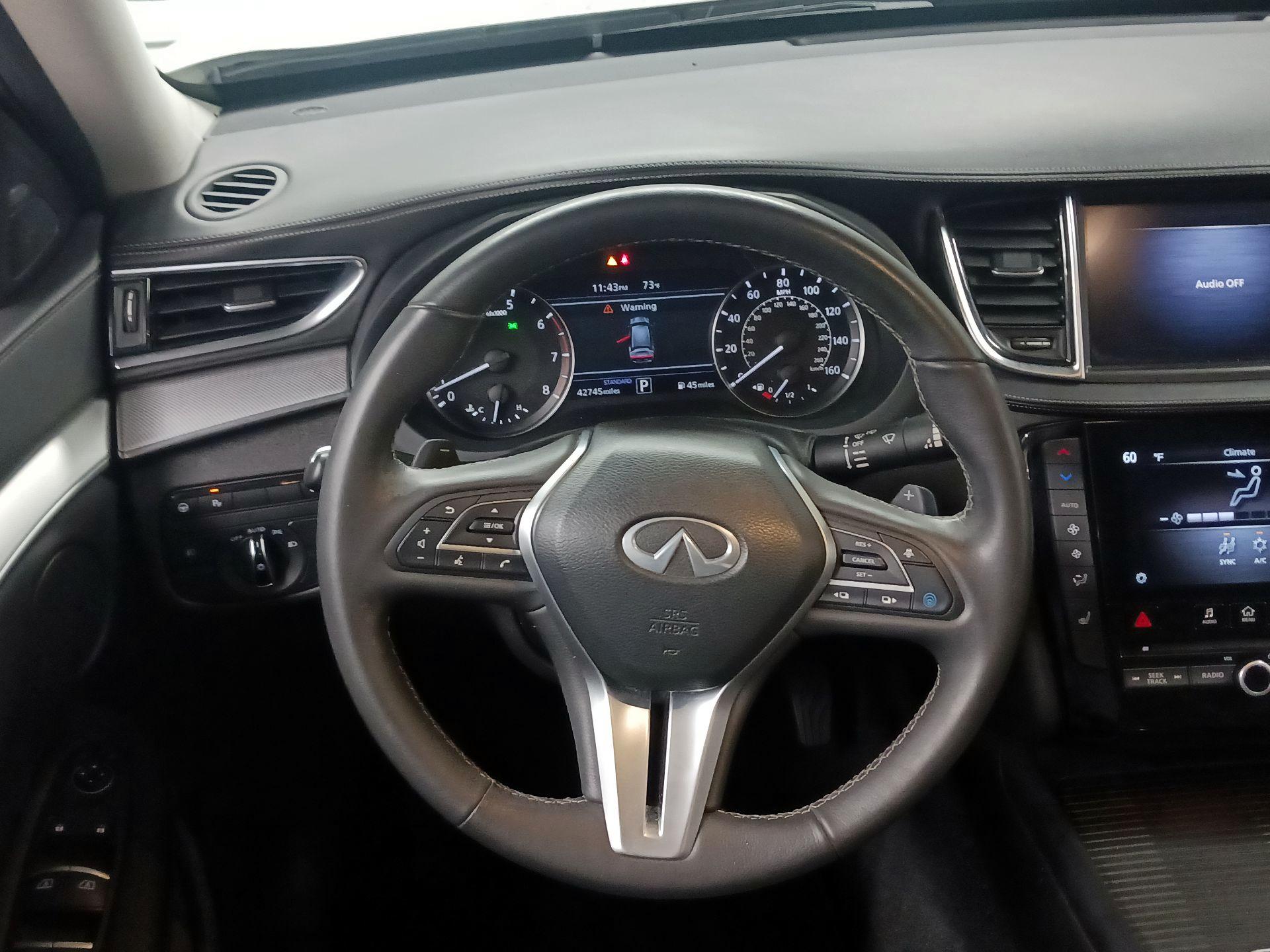 Thumbnail: 2021 INFINITI QX50 - 10