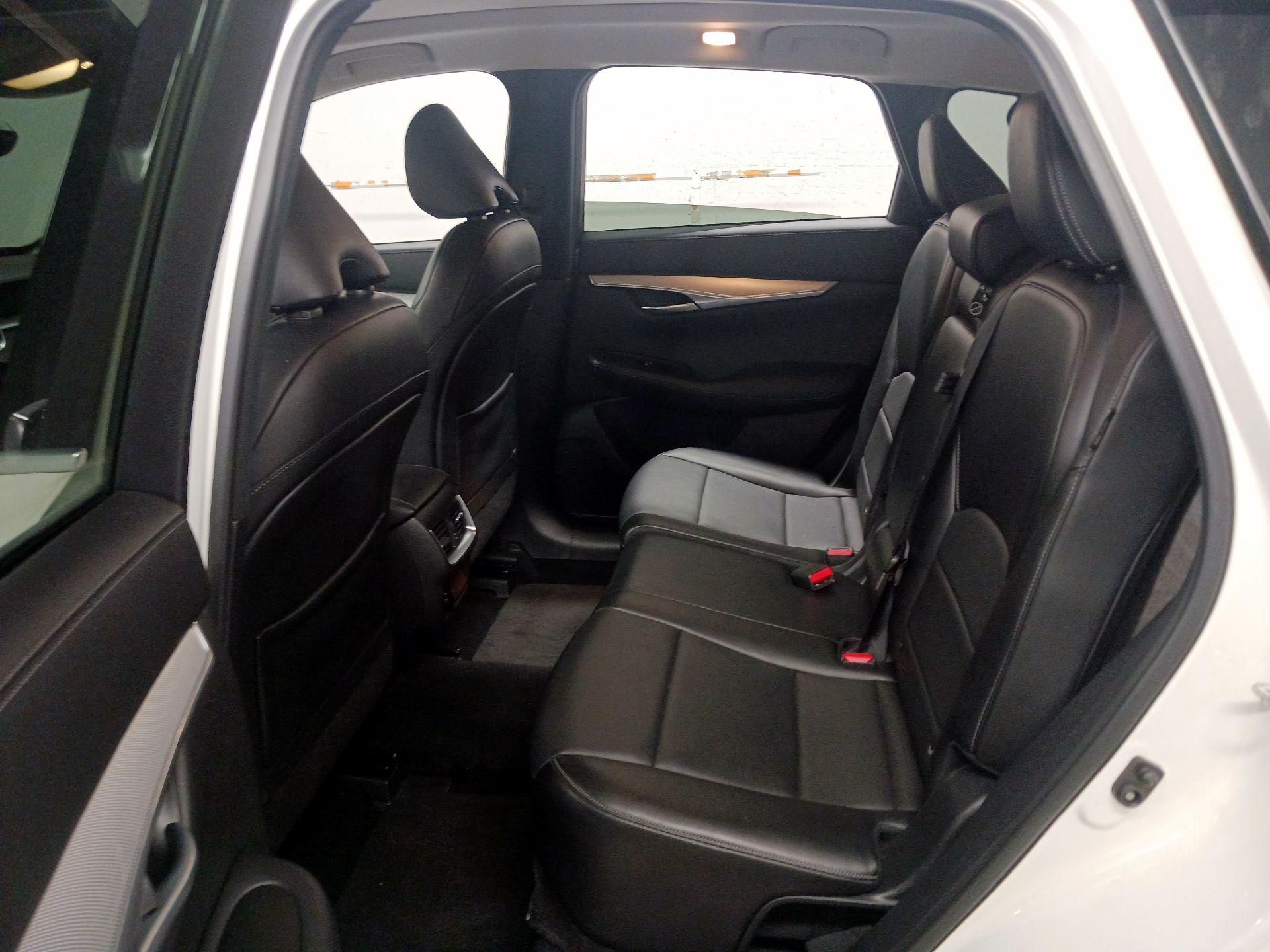 Thumbnail: 2021 INFINITI QX50 - 17