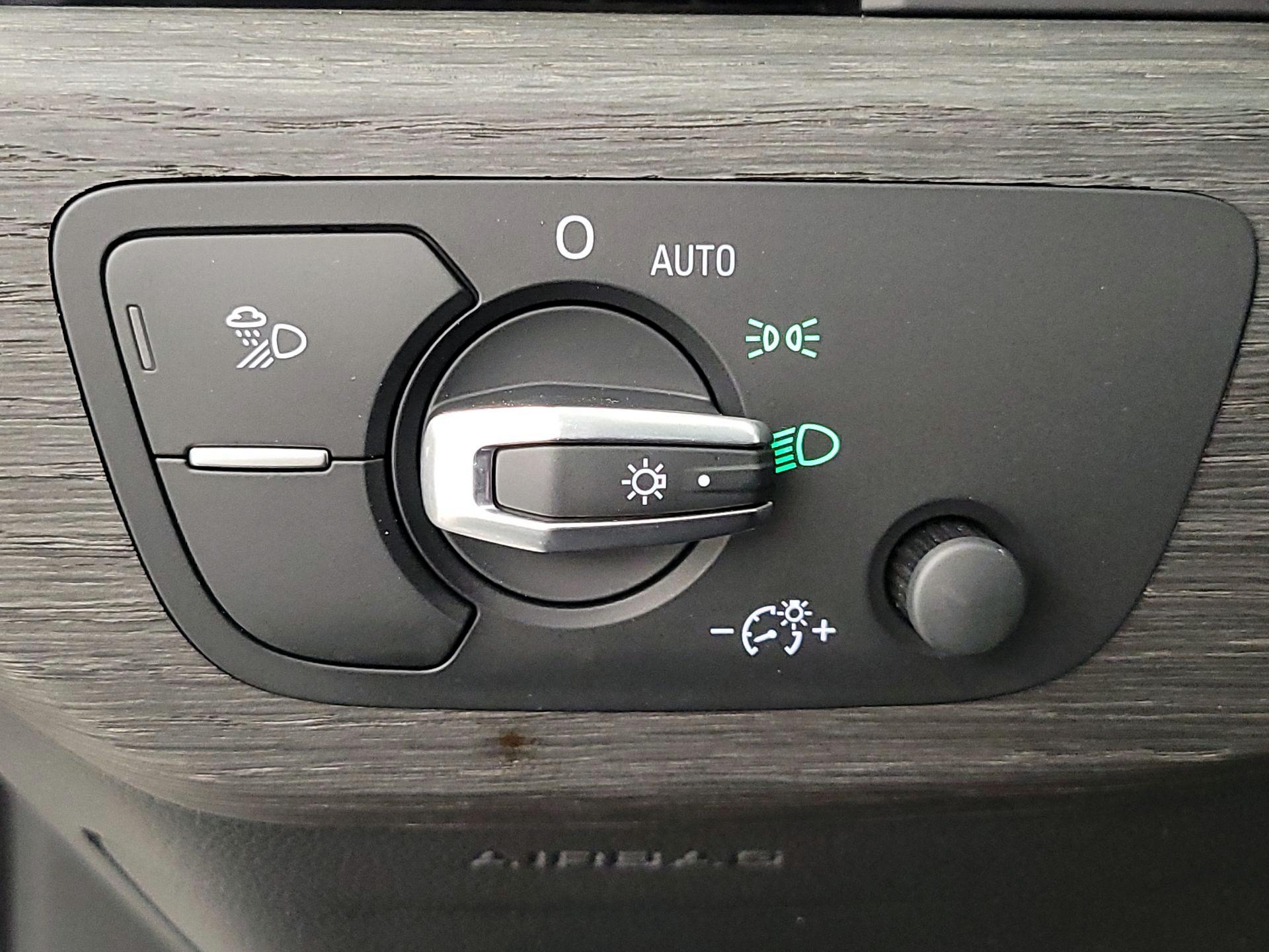 Thumbnail: 2023 Audi A4 - 13