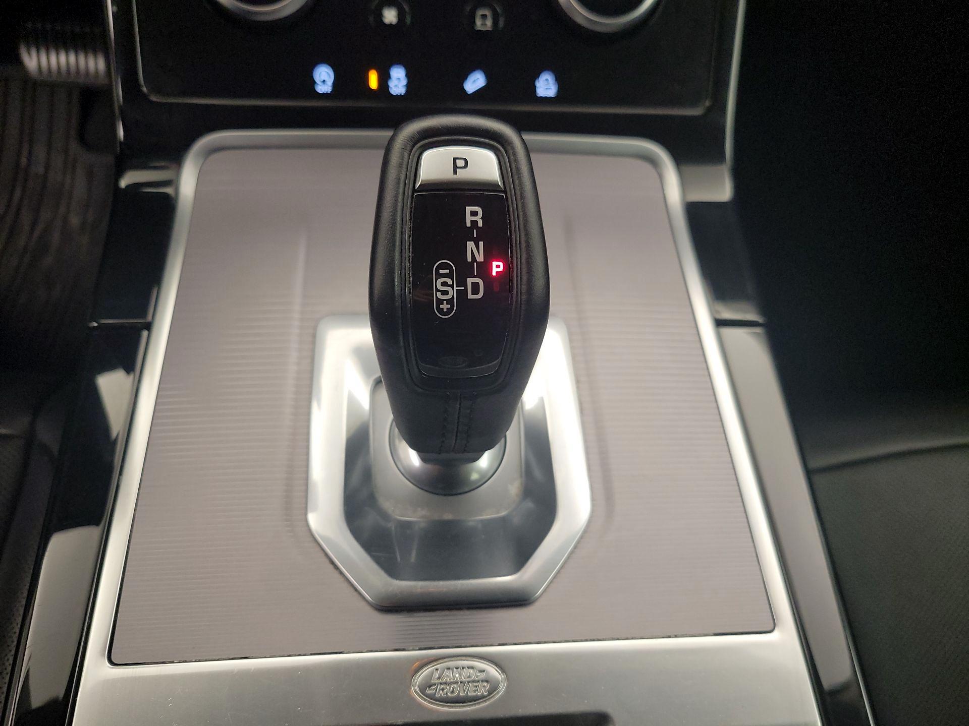 Thumbnail: 2020 Land Rover Range Rover Evoque - 18