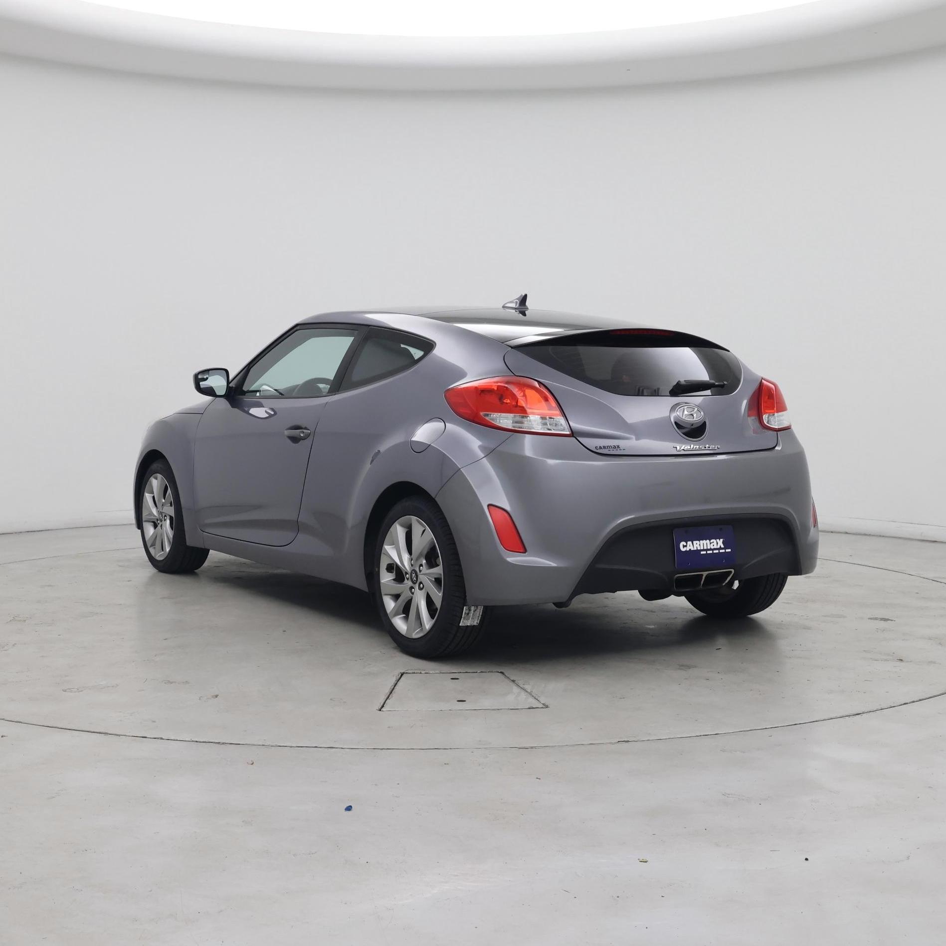 Thumbnail: 2016 Hyundai Veloster - 2