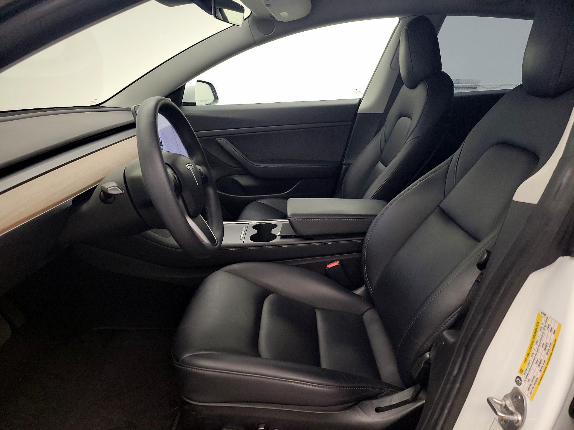 Thumbnail: 2021 Tesla Model 3 - 11