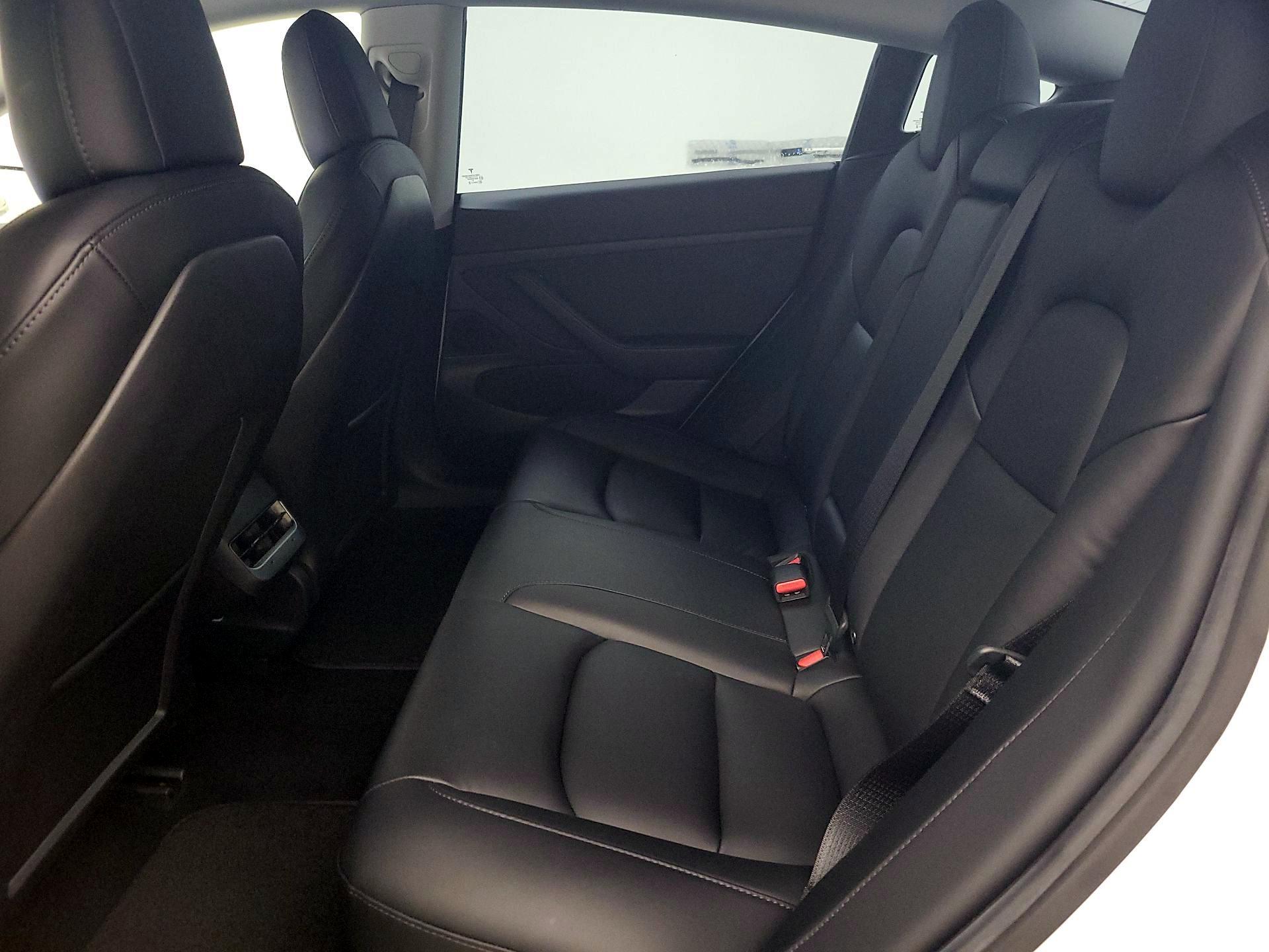 Thumbnail: 2021 Tesla Model 3 - 18