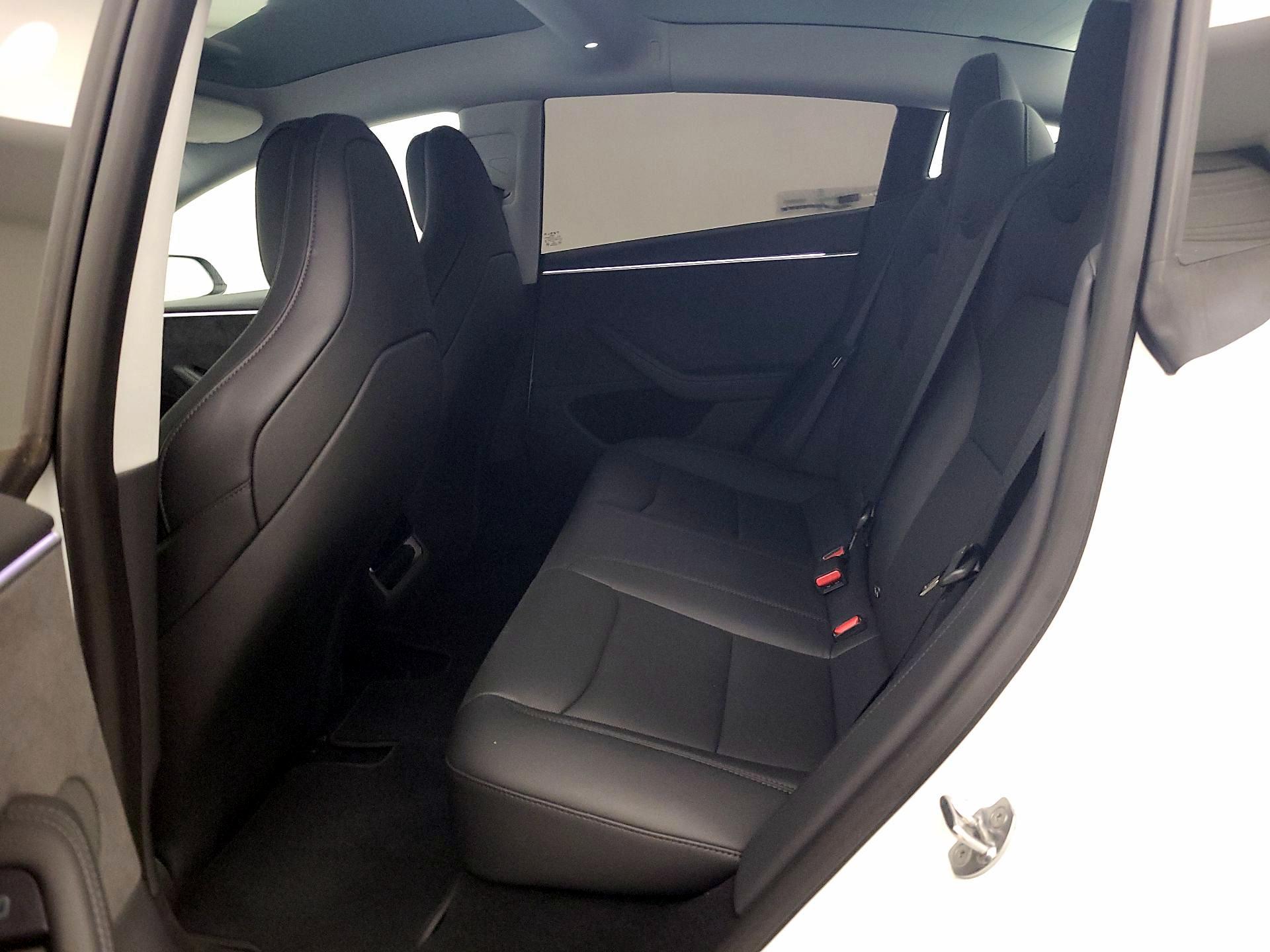 Thumbnail: 2025 Tesla Model 3 - 18