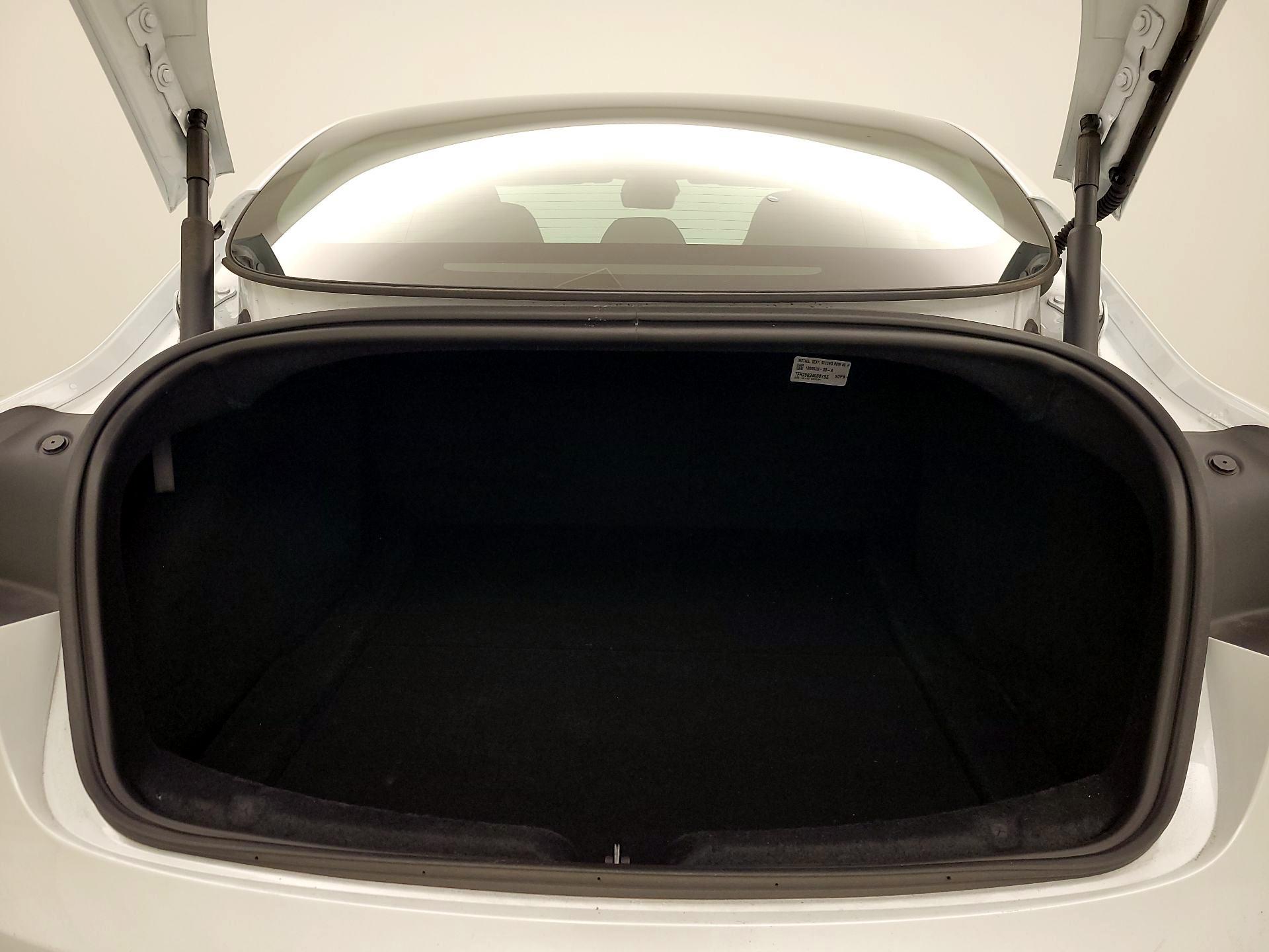 Thumbnail: 2025 Tesla Model 3 - 19