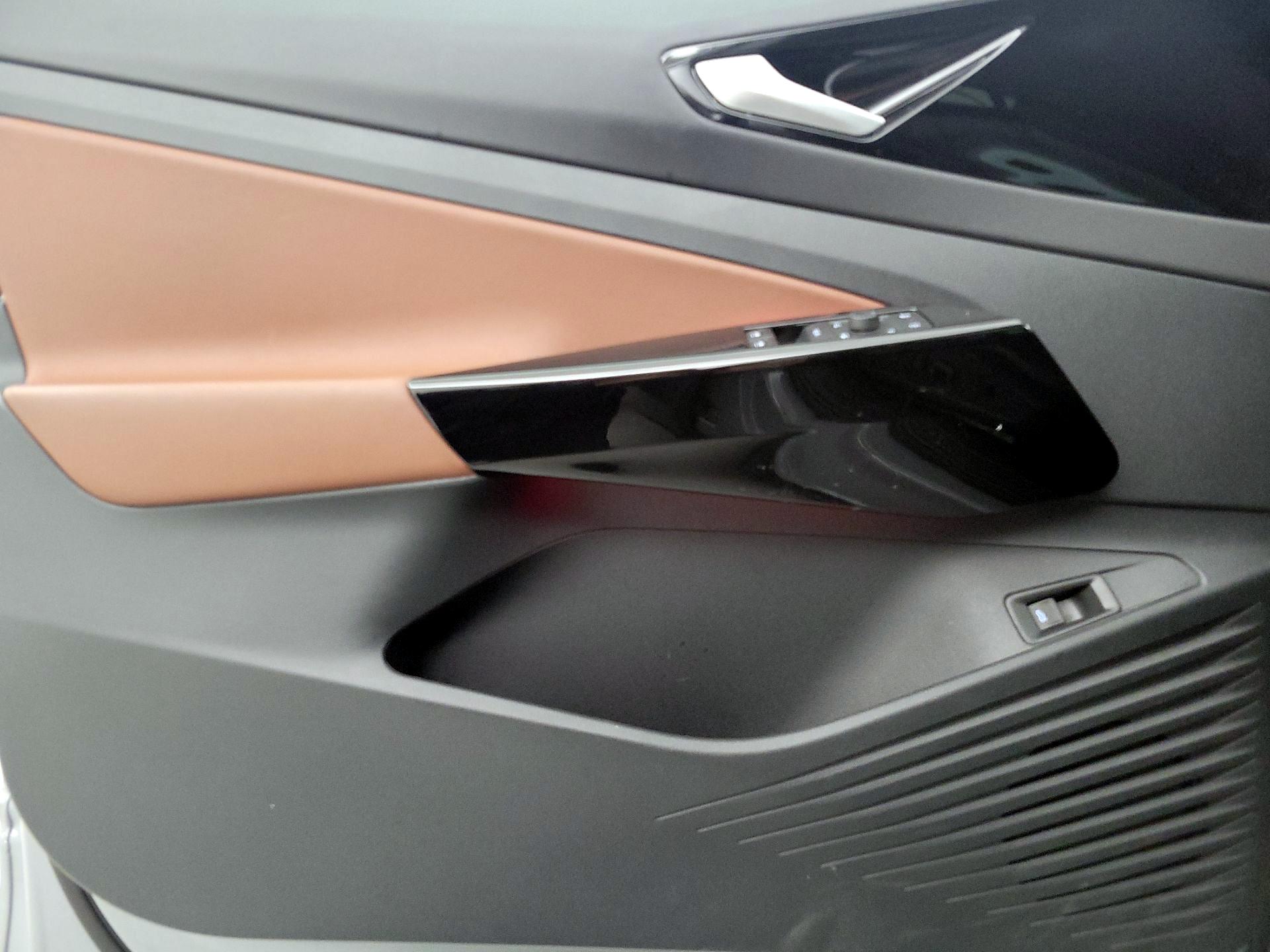 Thumbnail: 2021 Volkswagen ID.4 - 12