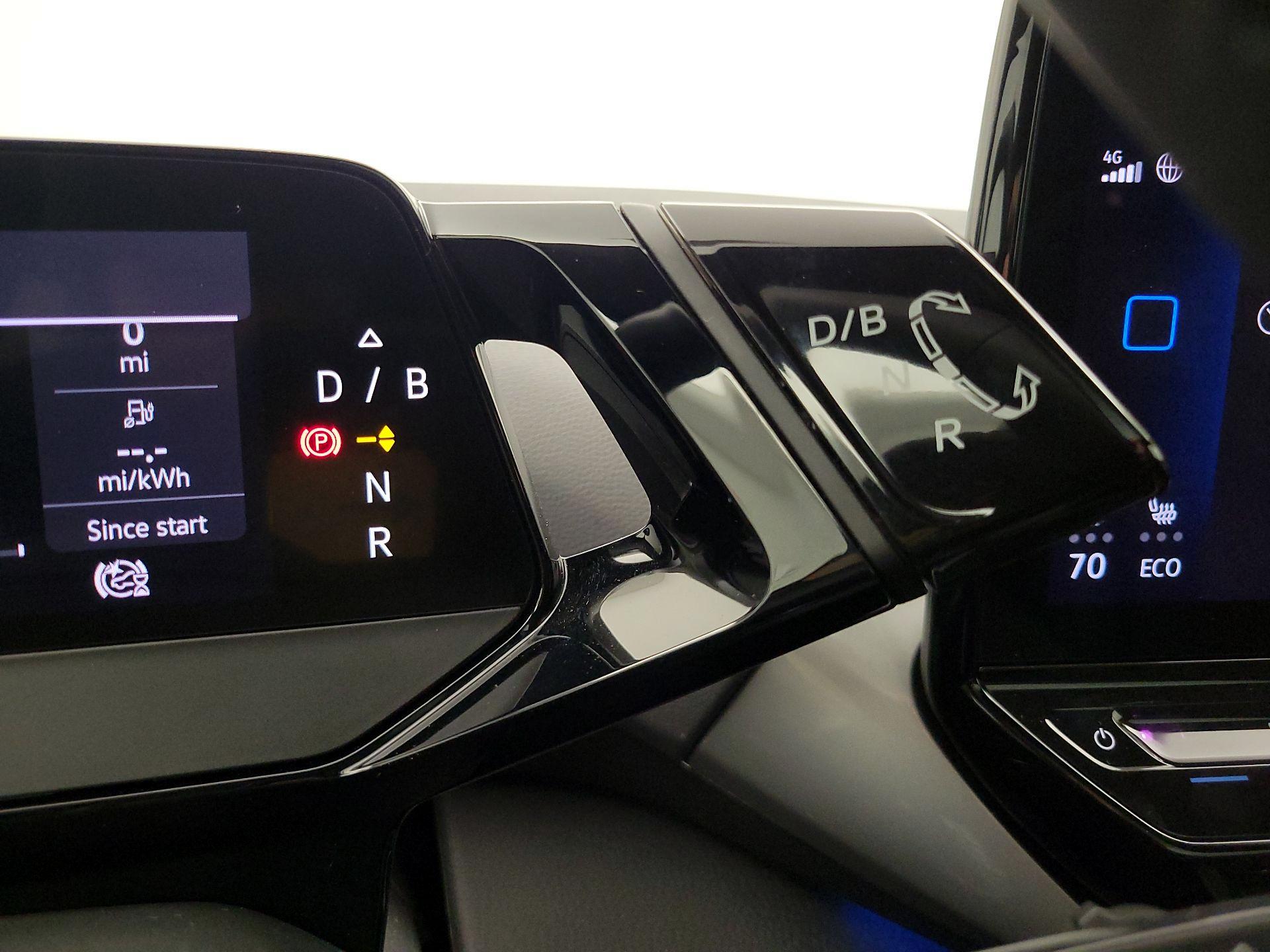 Thumbnail: 2023 Volkswagen ID.4 - 18