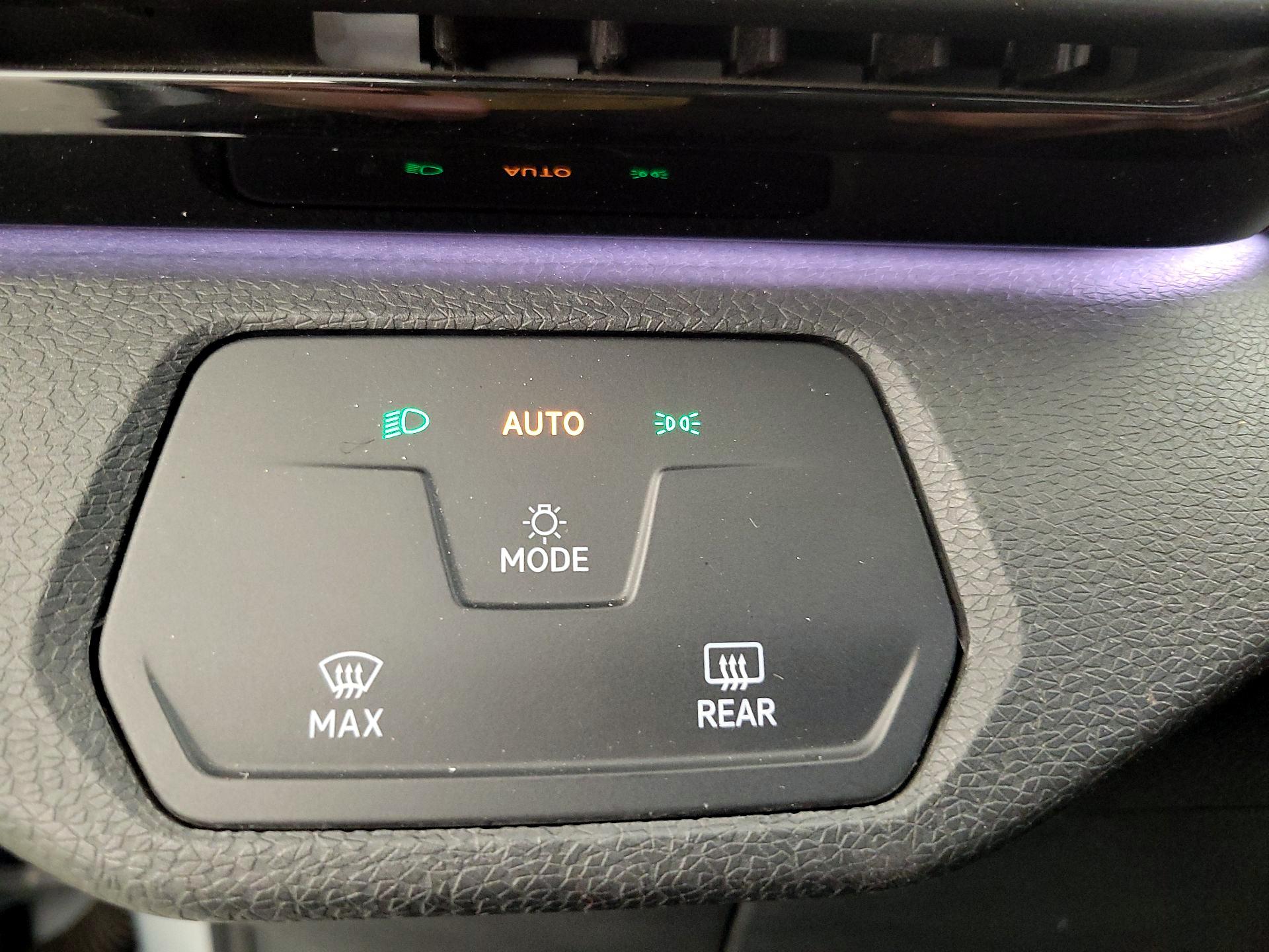 Thumbnail: 2022 Volkswagen ID.4 - 13