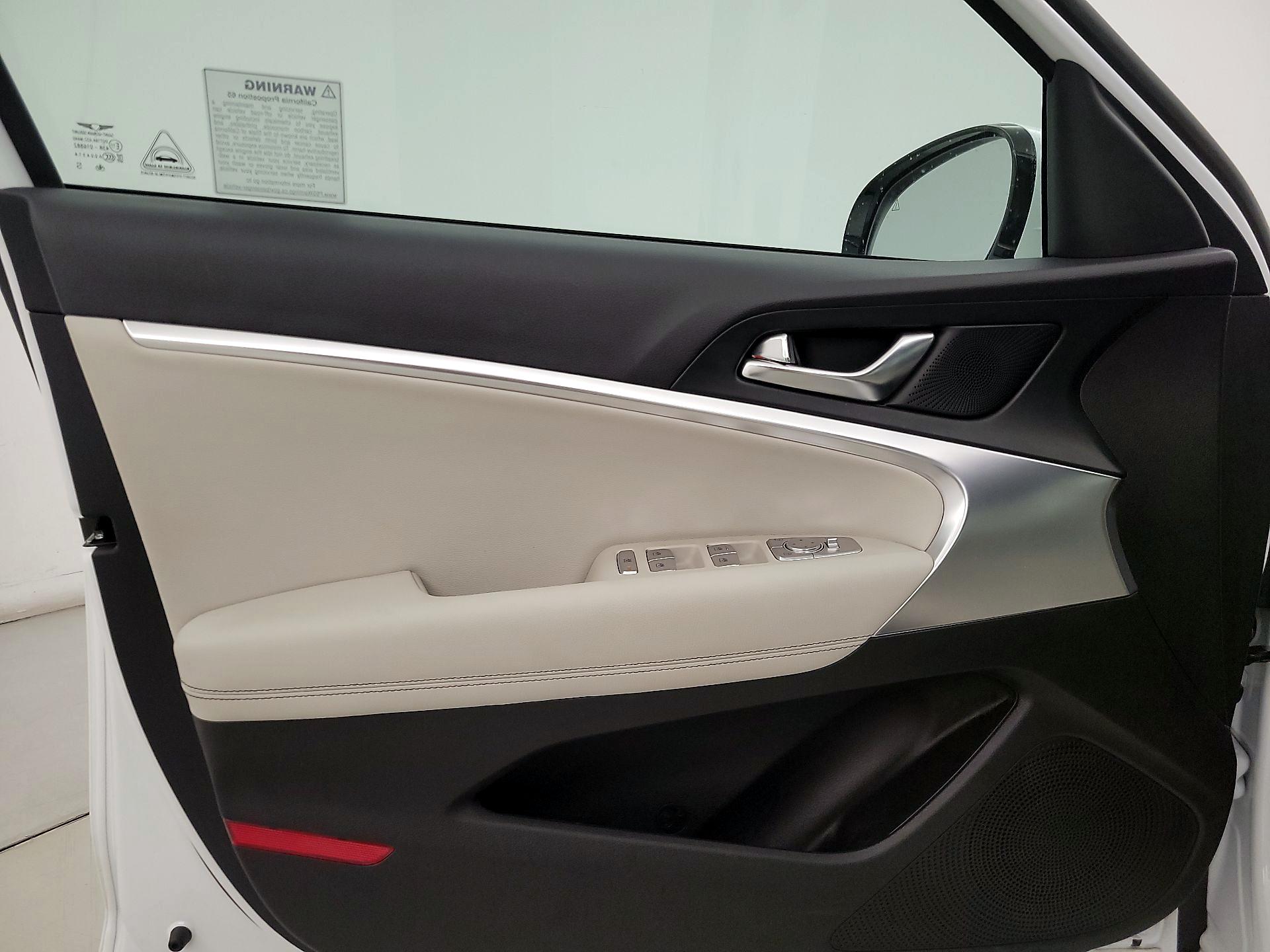 Thumbnail: 2025 Genesis G70 - 12