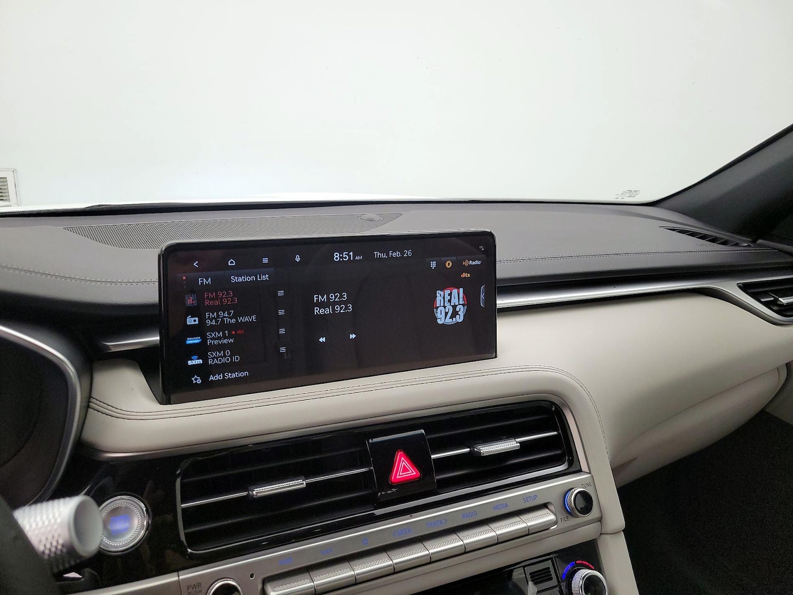 2025 GENESIS G70 Standard - Photo 17