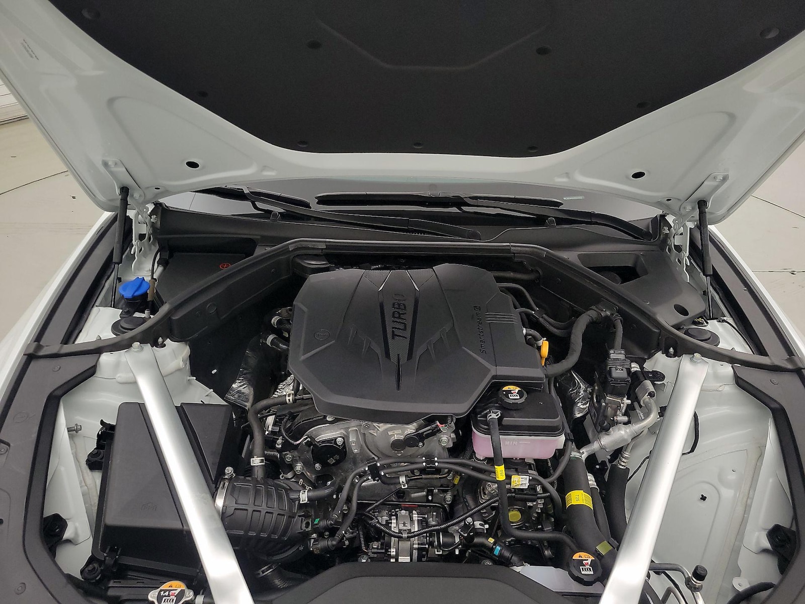 2025 GENESIS G70 Standard - Photo 23