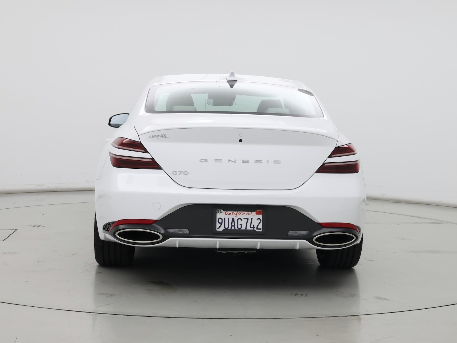 2025 GENESIS G70 Standard - Photo 7