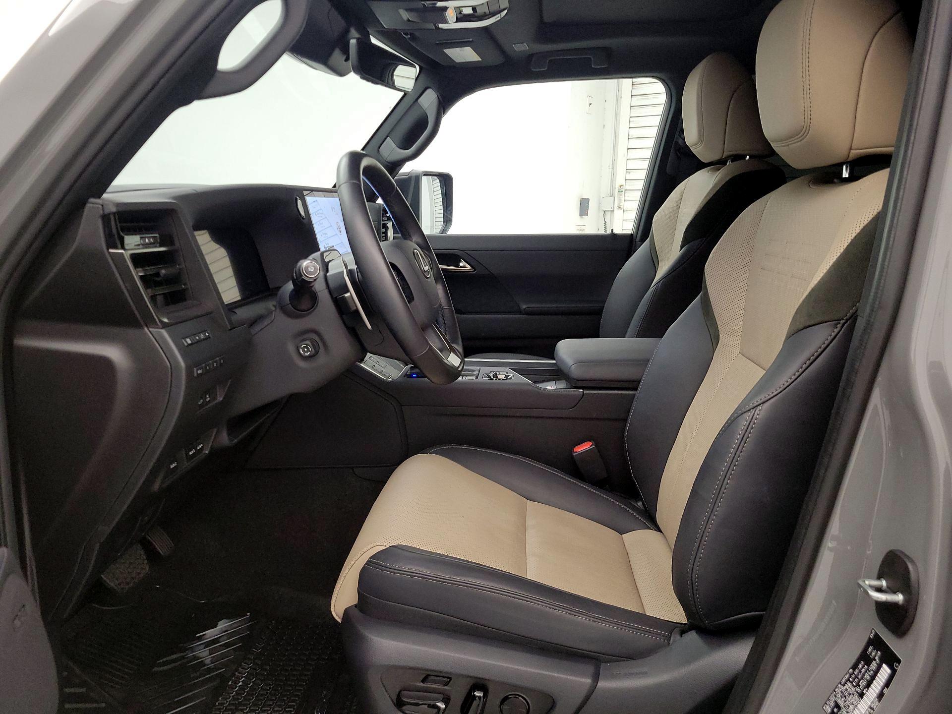 Thumbnail: 2025 Lexus GX - 11