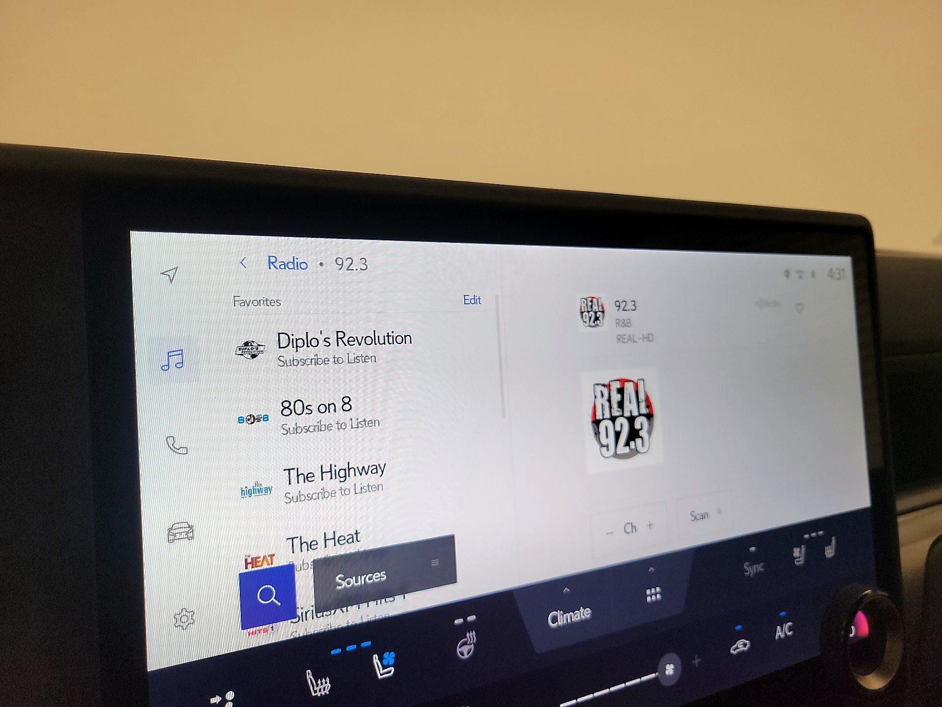 Thumbnail: 2025 Lexus GX - 15