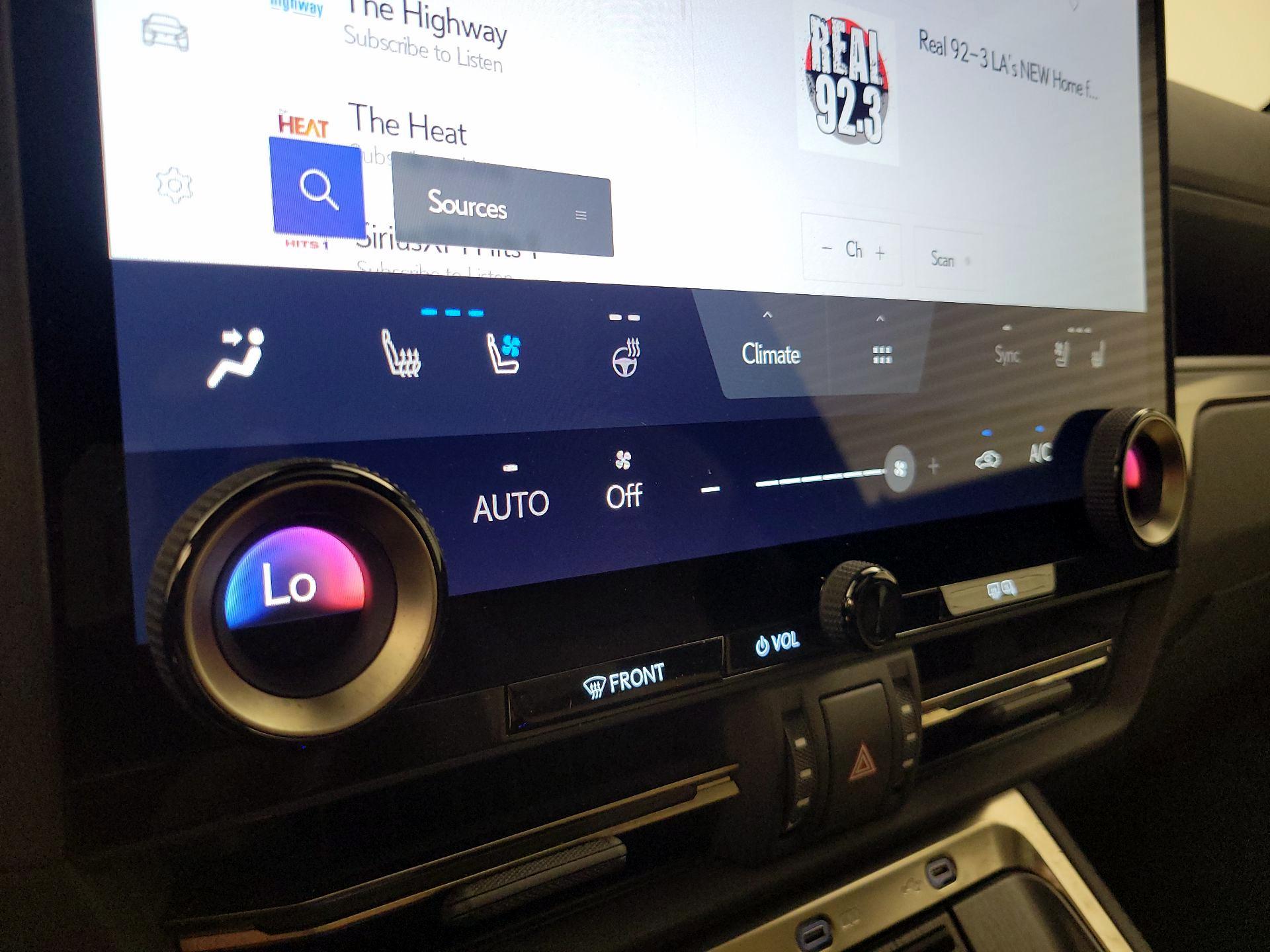 Thumbnail: 2025 Lexus GX - 16