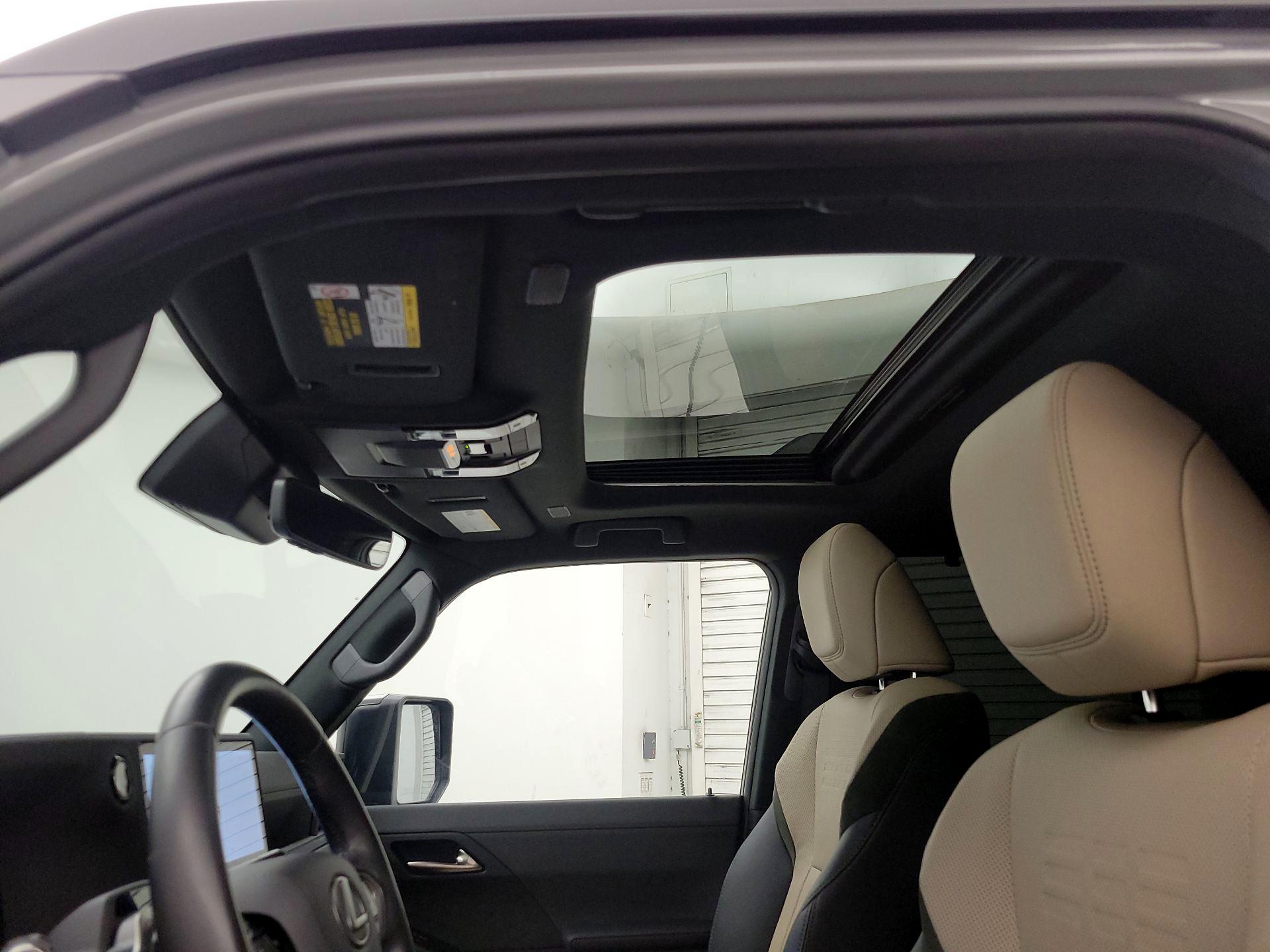 Thumbnail: 2025 Lexus GX - 19