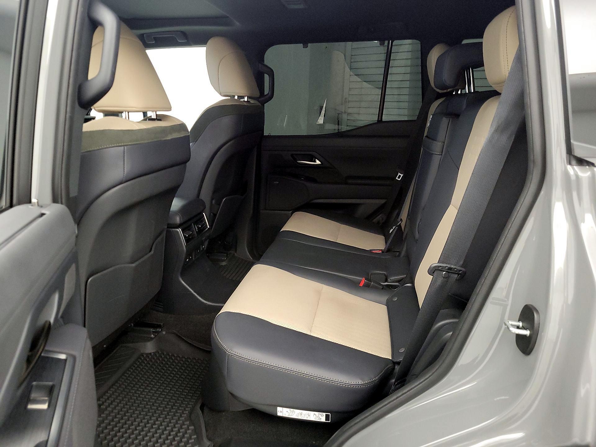 Thumbnail: 2025 Lexus GX - 20