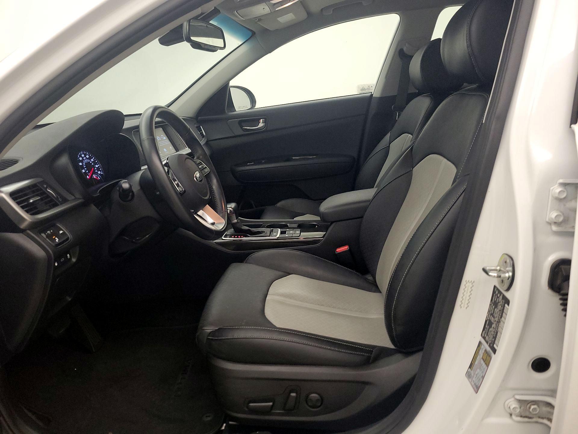 Thumbnail: 2019 Kia Optima - 11