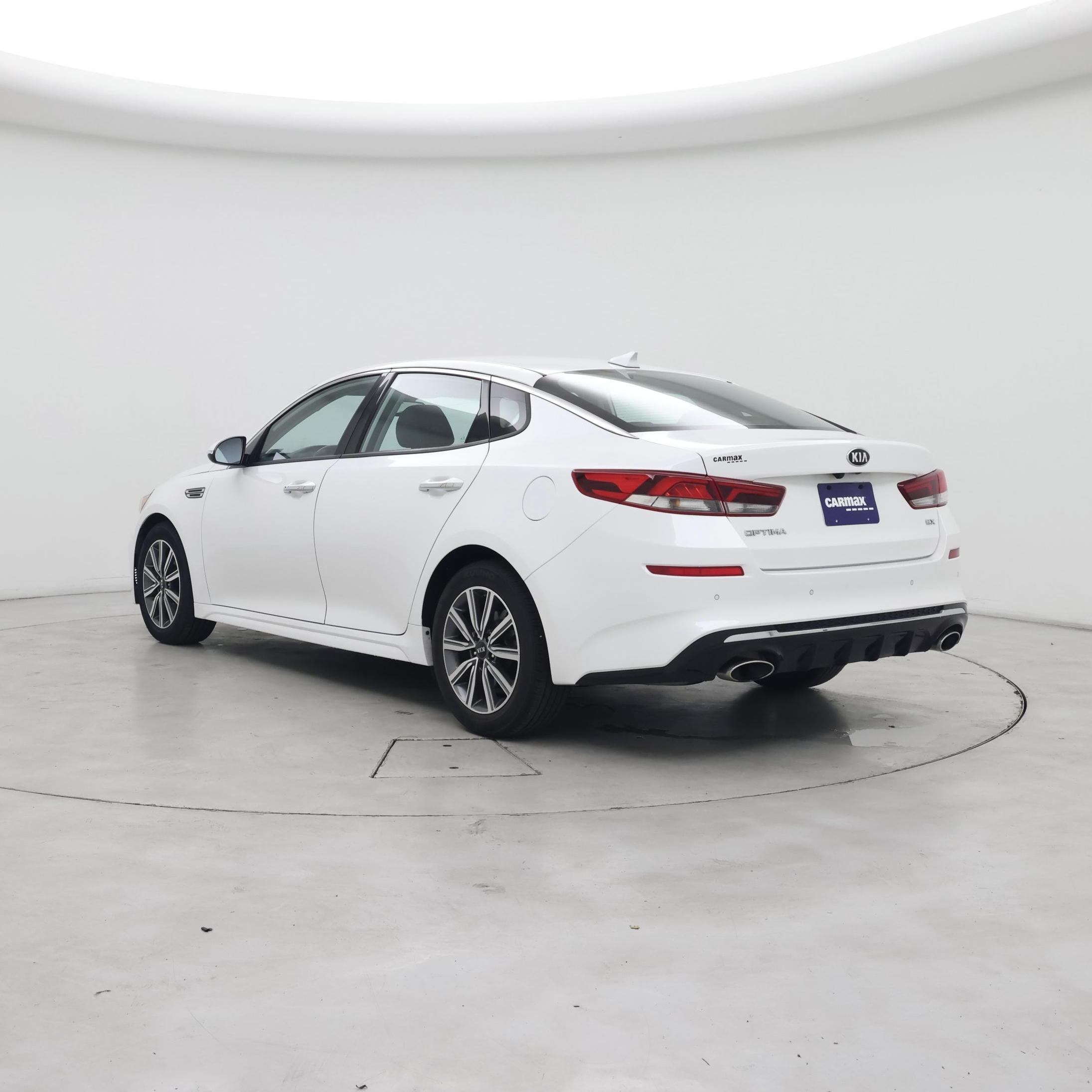 Thumbnail: 2019 Kia Optima - 2