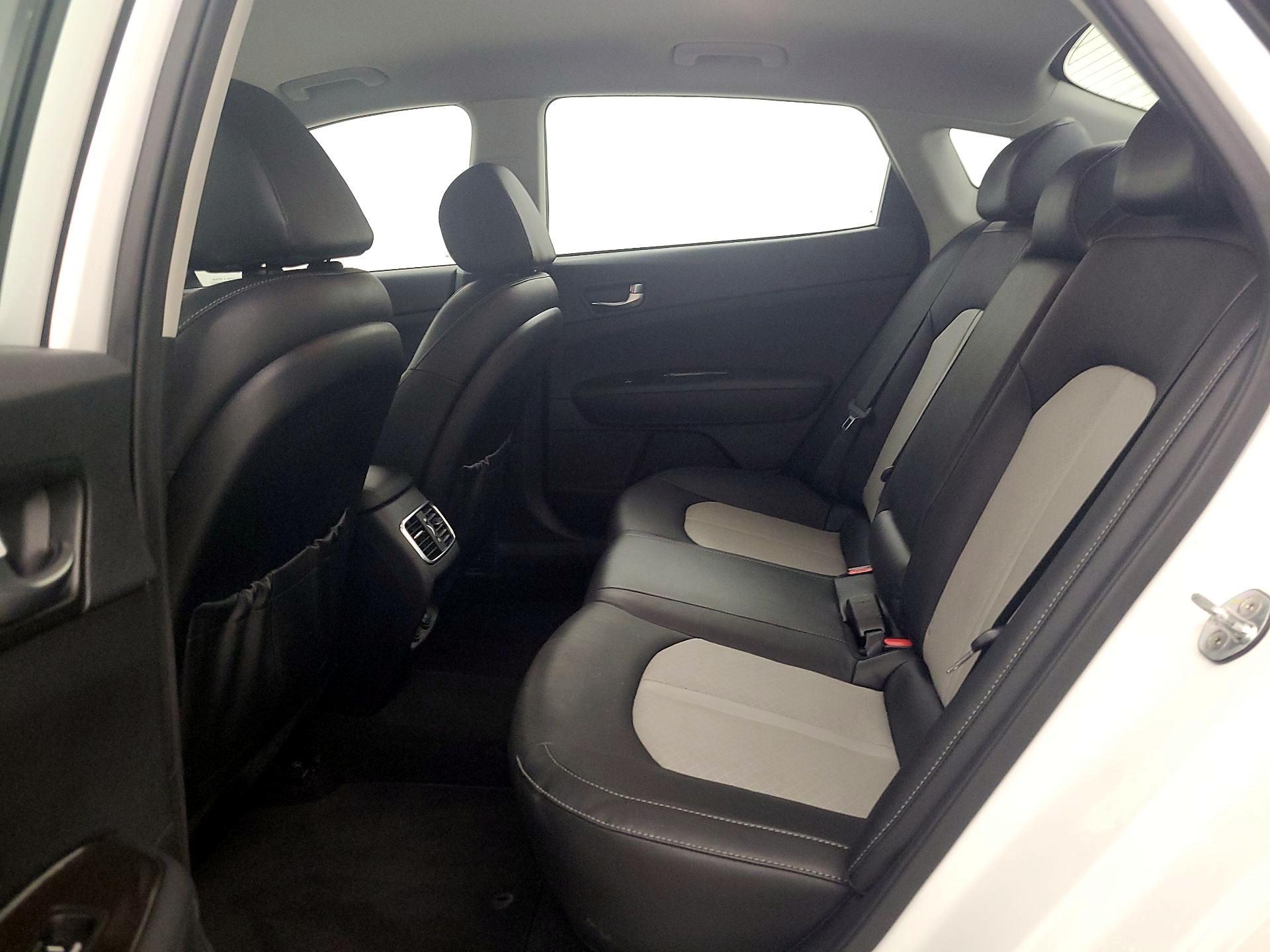 Thumbnail: 2019 Kia Optima - 19